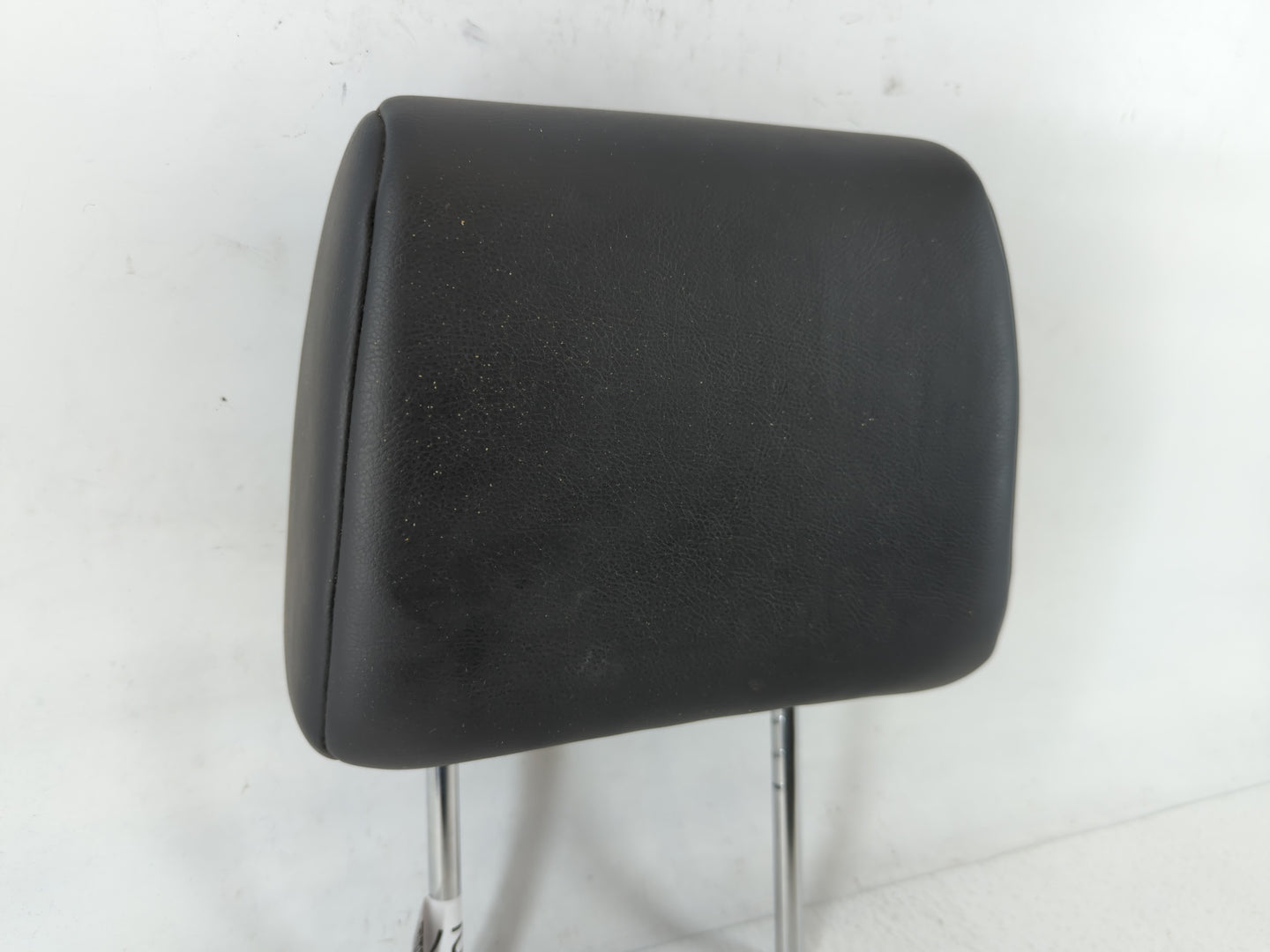 2010-2013 Nissan Rogue Headrest Head Rest Front Driver Passenger Seat Fits Fits 2010 2011 2012 2013 OEM Used Auto Parts - Oemusedautoparts1.com