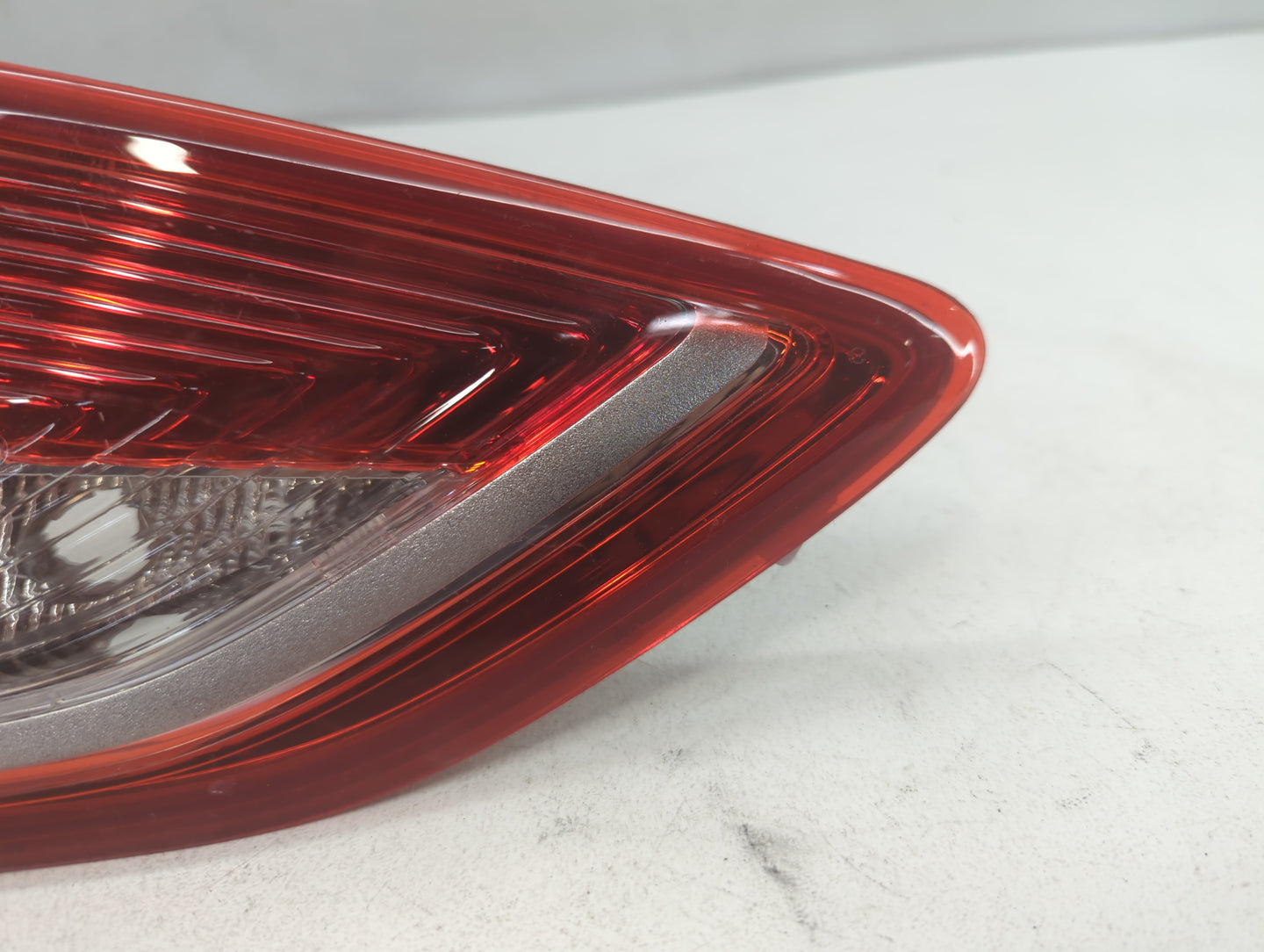 2013-2016 Ford Escape Tail Light Assembly Driver Left OEM P/N:CJ5X-15A509-A CJ54-13A6 Fits Fits 2013 2014 2015 2016 OEM Used Auto Parts - Oemusedautoparts1.com