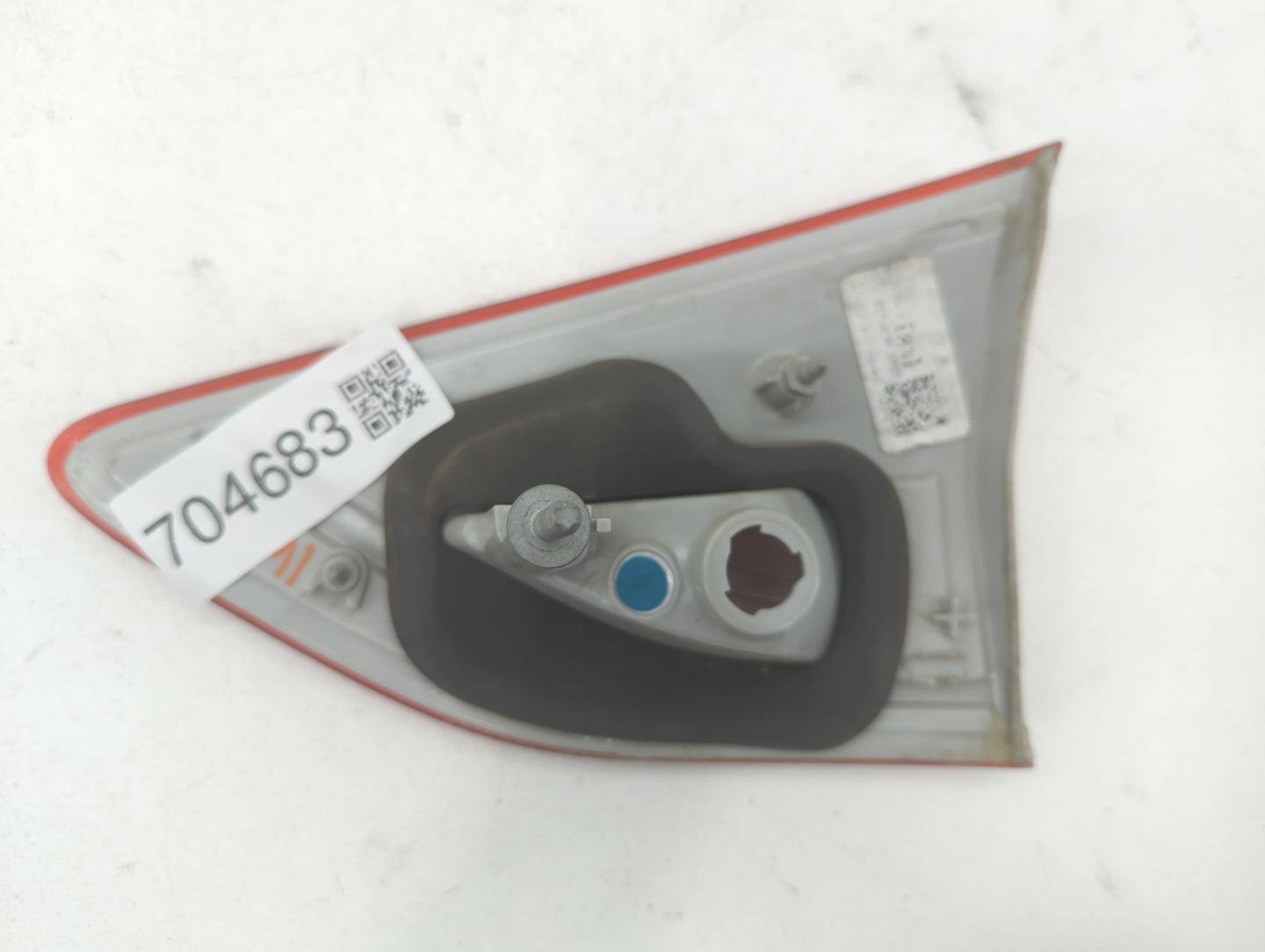 2013-2016 Ford Escape Tail Light Assembly Driver Left OEM P/N:CJ5X-15A509-A CJ54-13A6 Fits Fits 2013 2014 2015 2016 OEM Used Auto Parts - Oemusedautoparts1.com