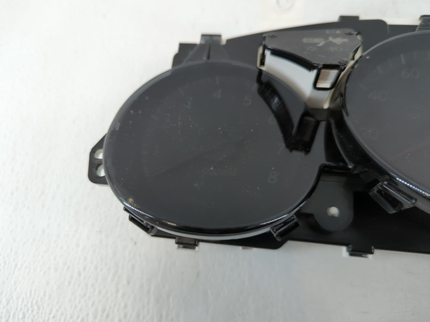 2004 Lexus Es330 Instrument Cluster Speedometer Gauges P/N:257420-3921 83800-33680 Fits Fits 2002 2003 OEM Used Auto Parts - Oemusedautoparts1.com