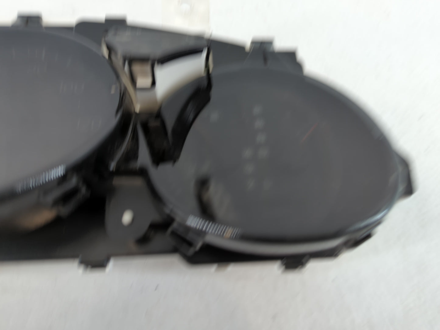 2004 Lexus Es330 Instrument Cluster Speedometer Gauges P/N:257420-3921 83800-33680 Fits Fits 2002 2003 OEM Used Auto Parts - Oemusedautoparts1.com