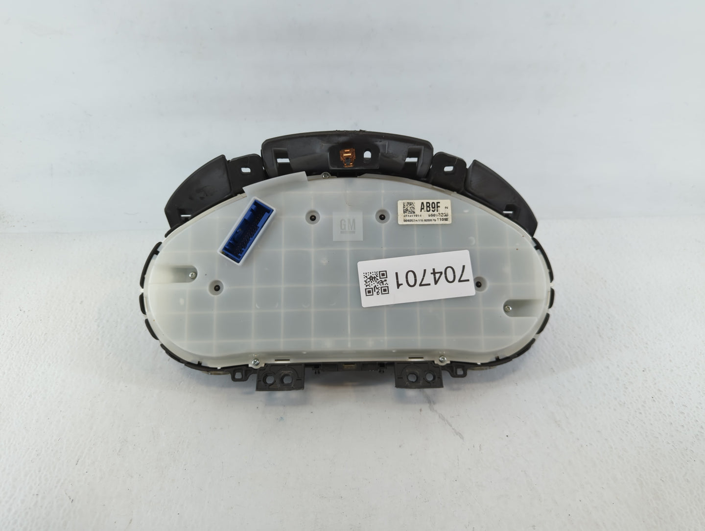 2011 Chevrolet Cruze Instrument Cluster Speedometer Gauges P/N:95010208 Fits OEM Used Auto Parts - Oemusedautoparts1.com