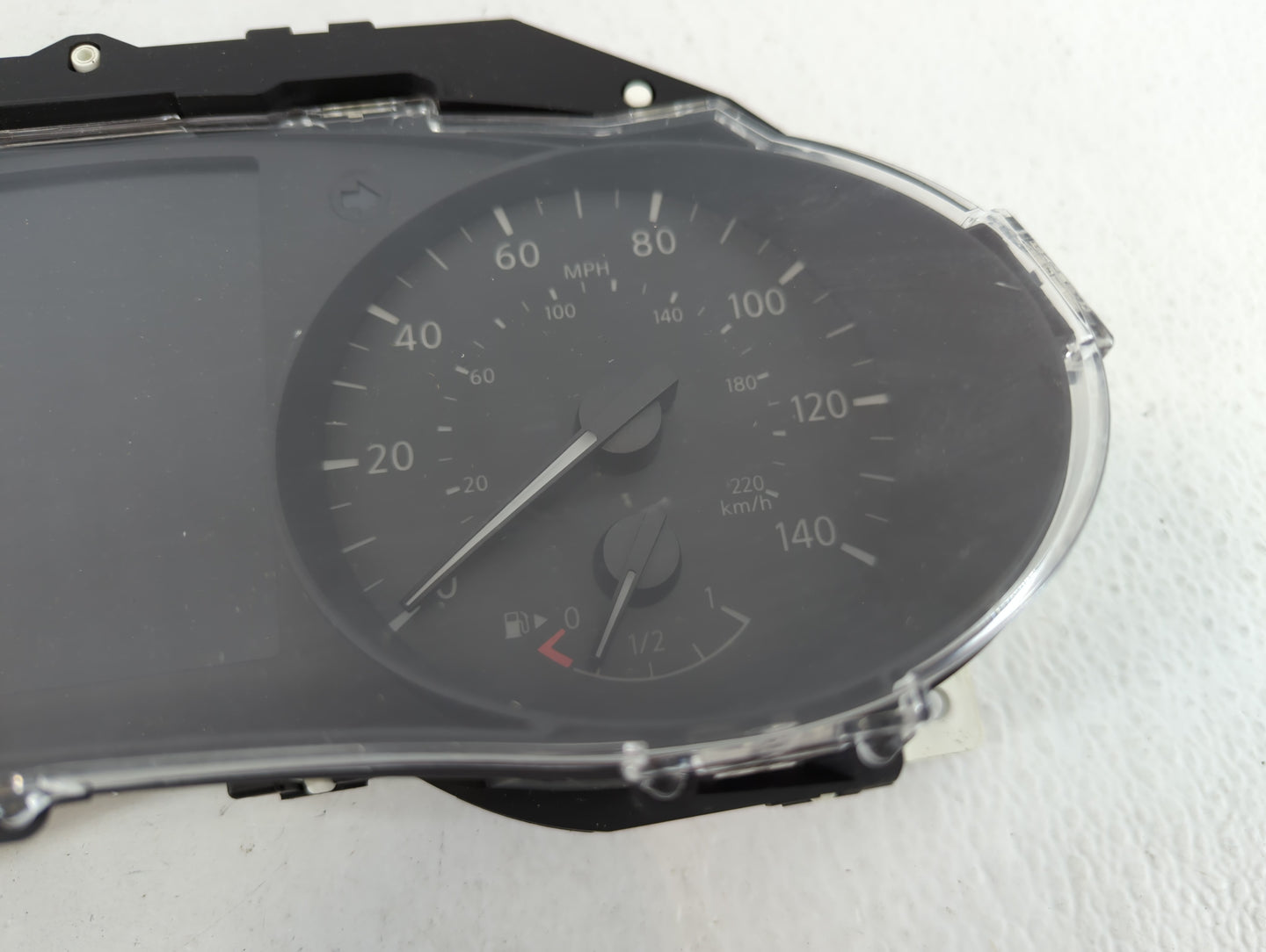 2019-2020 Nissan Rogue Instrument Cluster Speedometer Gauges P/N:5HT0A/ZHCA Fits Fits 2019 2020 OEM Used Auto Parts - Oemusedautoparts1.com