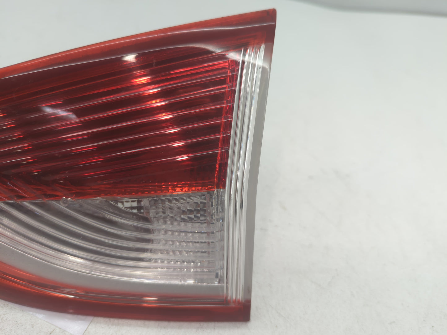 2013-2016 Ford Escape Tail Light Assembly Passenger Right OEM P/N:CJ5X-15515-A Fits Fits 2013 2014 2015 2016 OEM Used Auto Parts - Oemusedautoparts1.com