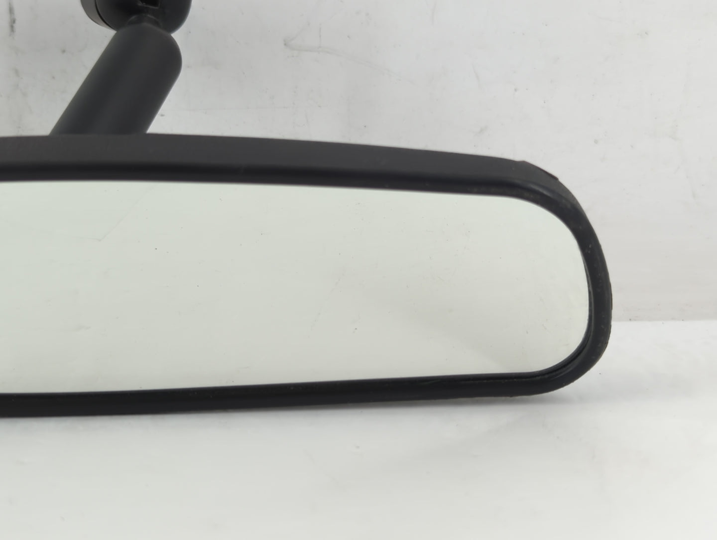 2010-2018 Ford Focus Interior Rear View Mirror Replacement OEM P/N:E8011681 Fits OEM Used Auto Parts - Oemusedautoparts1.com