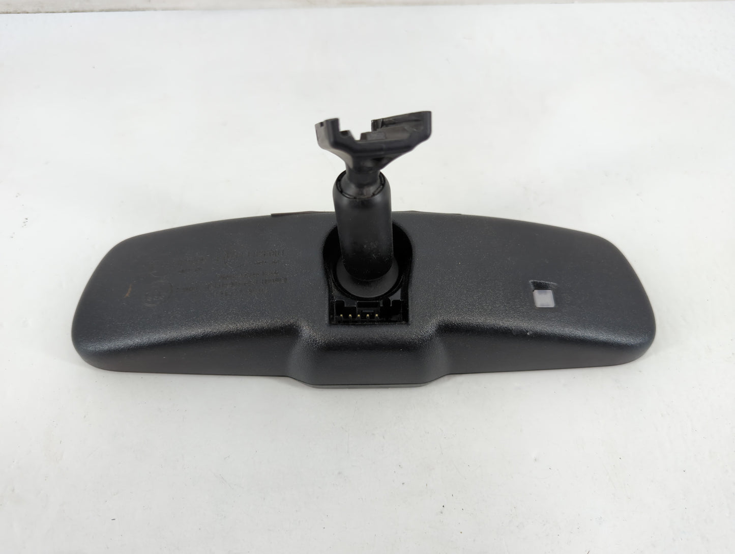 2020-2021 Nissan Maxima Interior Rear View Mirror Replacement OEM P/N:E11026001 E11015892 Fits Fits 2020 2021 OEM Used Auto Parts - Oemusedautoparts1.com