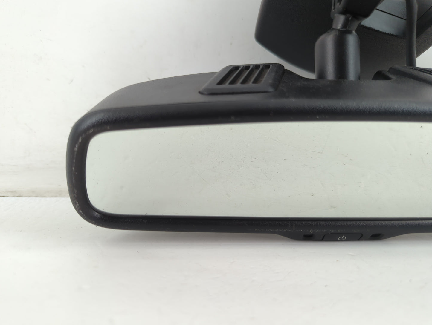 2009 Jeep Grand Cherokee Interior Rear View Mirror Replacement OEM P/N:55079778A0 20333782, 100108 905-1446 Fits OEM Used Auto Parts - Oemusedautoparts1.com