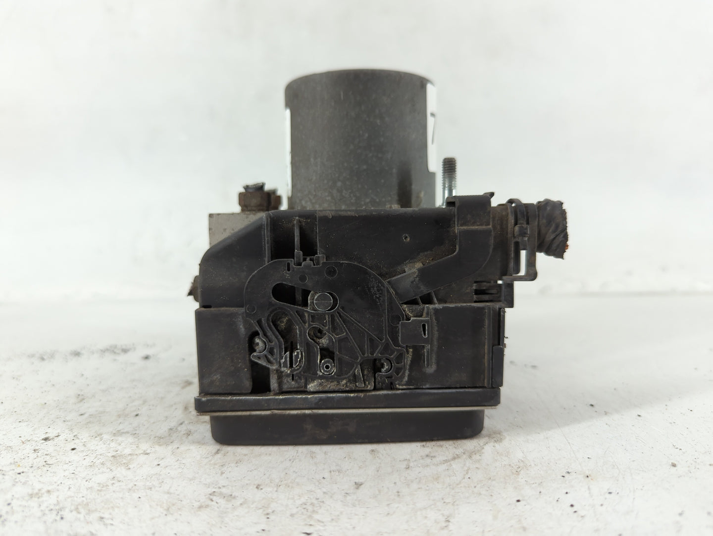 2010-2013 Acura Mdx ABS Pump Control Module Replacement P/N:0 265 235 220 02 Fits Fits 2010 2011 2012 2013 OEM Used Auto Parts - Oemusedautoparts1.com