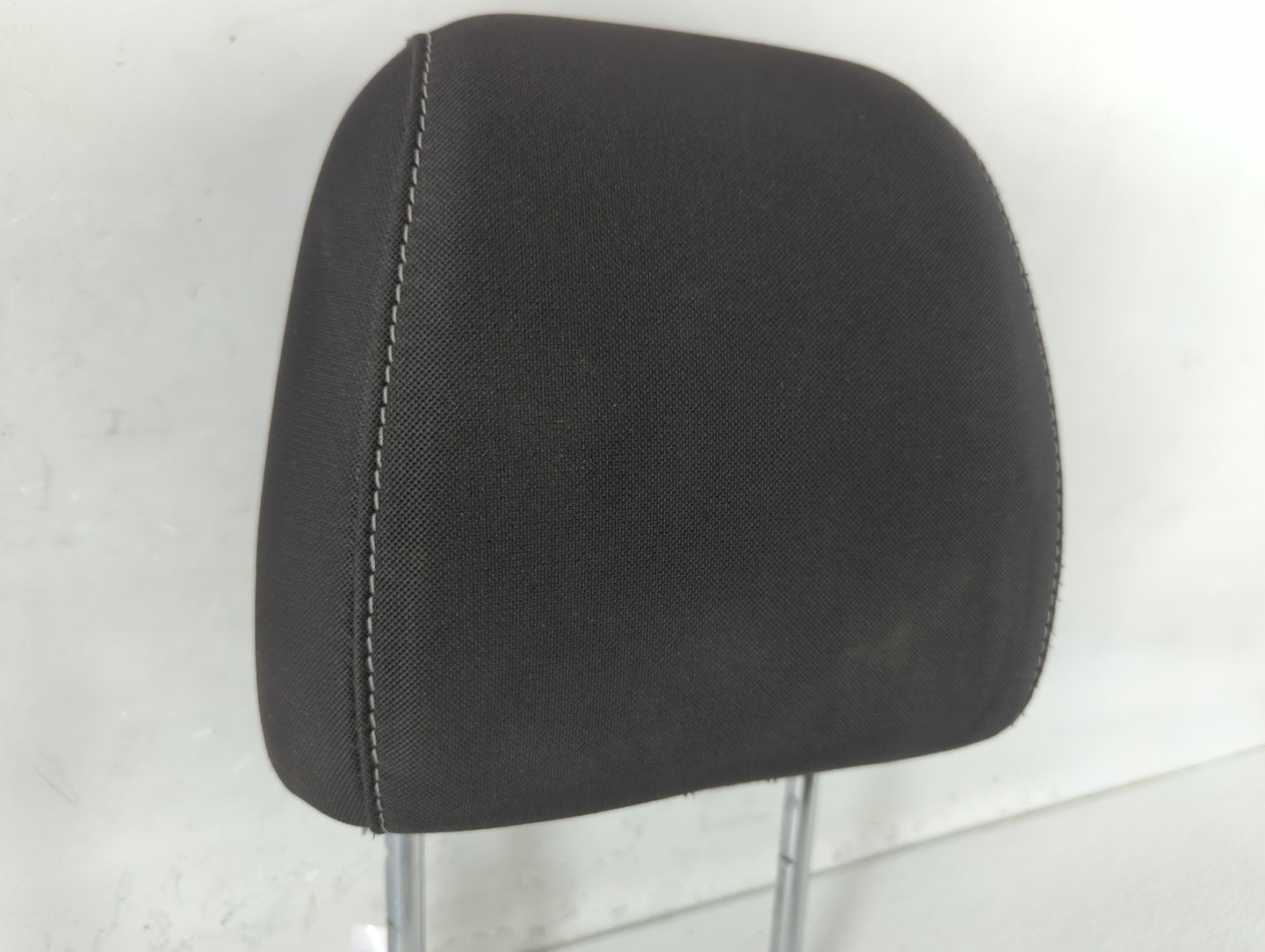 2015 Ford Escape Headrest Head Rest Front Driver Passenger Seat Fits OEM Used Auto Parts - Oemusedautoparts1.com