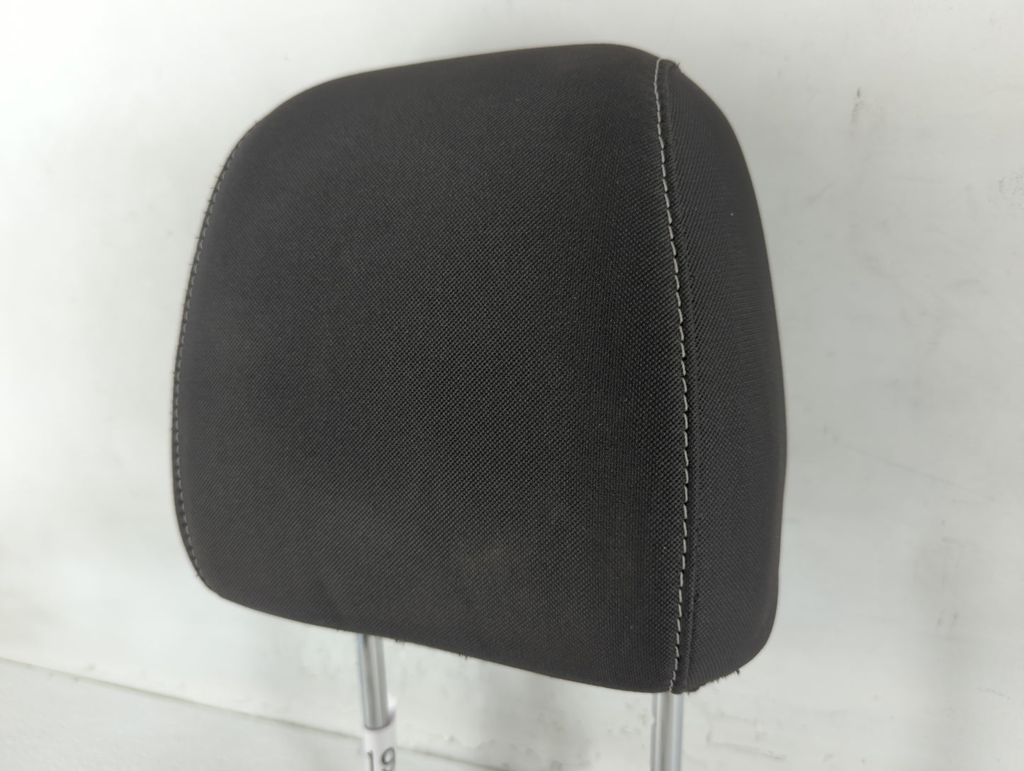 2015 Ford Escape Headrest Head Rest Front Driver Passenger Seat Fits OEM Used Auto Parts - Oemusedautoparts1.com