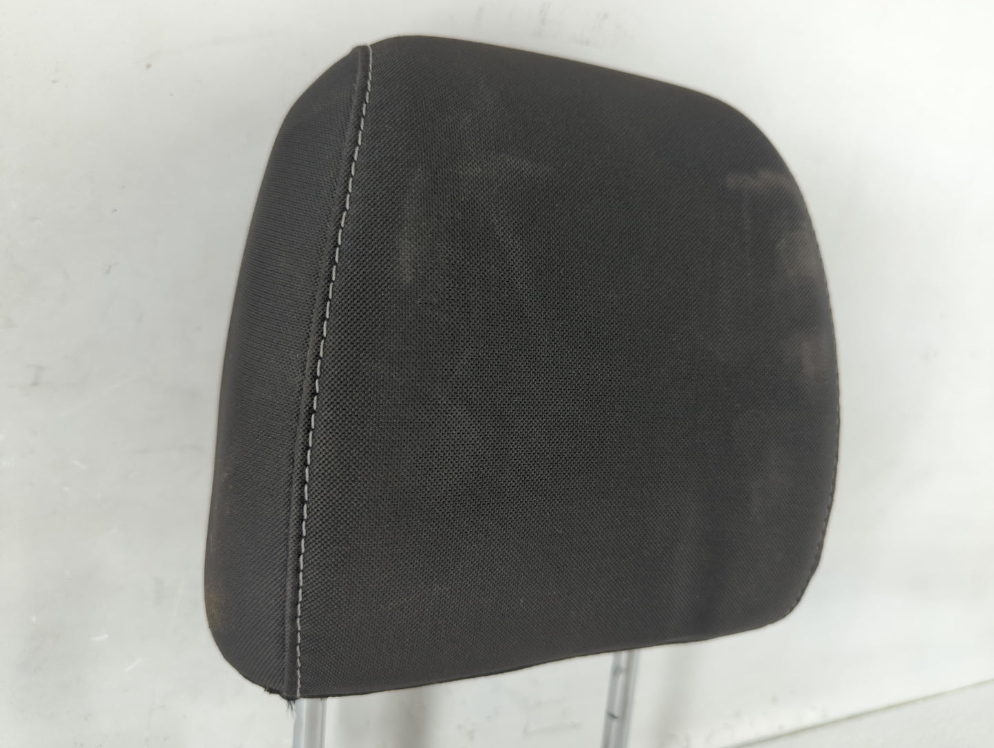2016-2019 Ford Escape Headrest Head Rest Front Driver Passenger Seat Fits Fits 2016 2017 2018 2019 OEM Used Auto Parts - Oemusedautoparts1.com