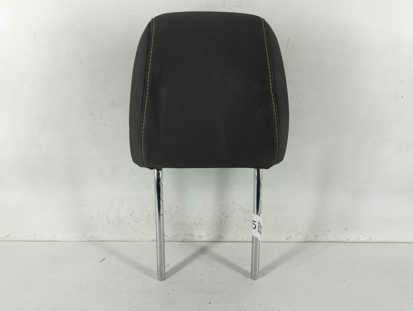 2016-2019 Ford Escape Headrest Head Rest Front Driver Passenger Seat Fits Fits 2016 2017 2018 2019 OEM Used Auto Parts - Oemusedautoparts1.com