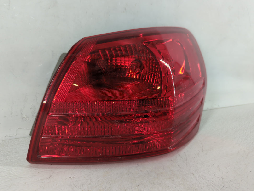 2009-2015 Nissan Rogue Tail Light Assembly Passenger Right OEM Fits Fits 2009 2010 2011 2012 2013 2014 2015 OEM Used Auto Parts