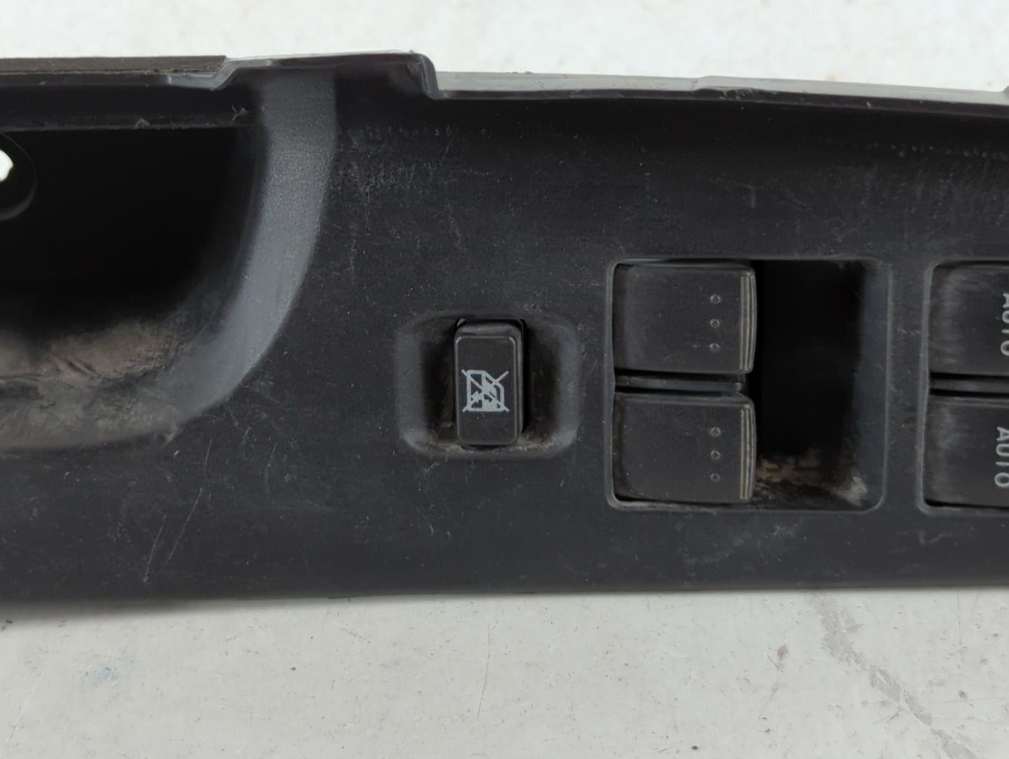 2005-2018 Volkswagen Jetta Master Power Window Switch Replacement Driver Side Left P/N:8022071 EG21 SW 450 Fits OEM Used Auto Parts - Oemusedautoparts1.com