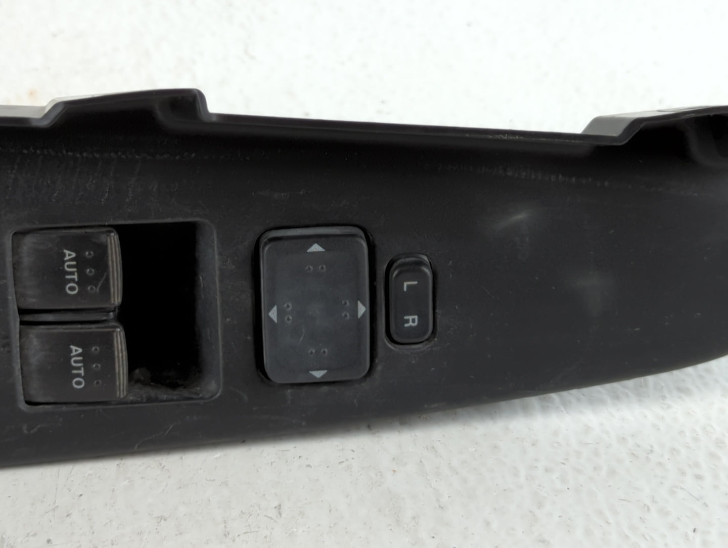 2005-2018 Volkswagen Jetta Master Power Window Switch Replacement Driver Side Left P/N:8022071 EG21 SW 450 Fits OEM Used Auto Parts - Oemusedautoparts1.com