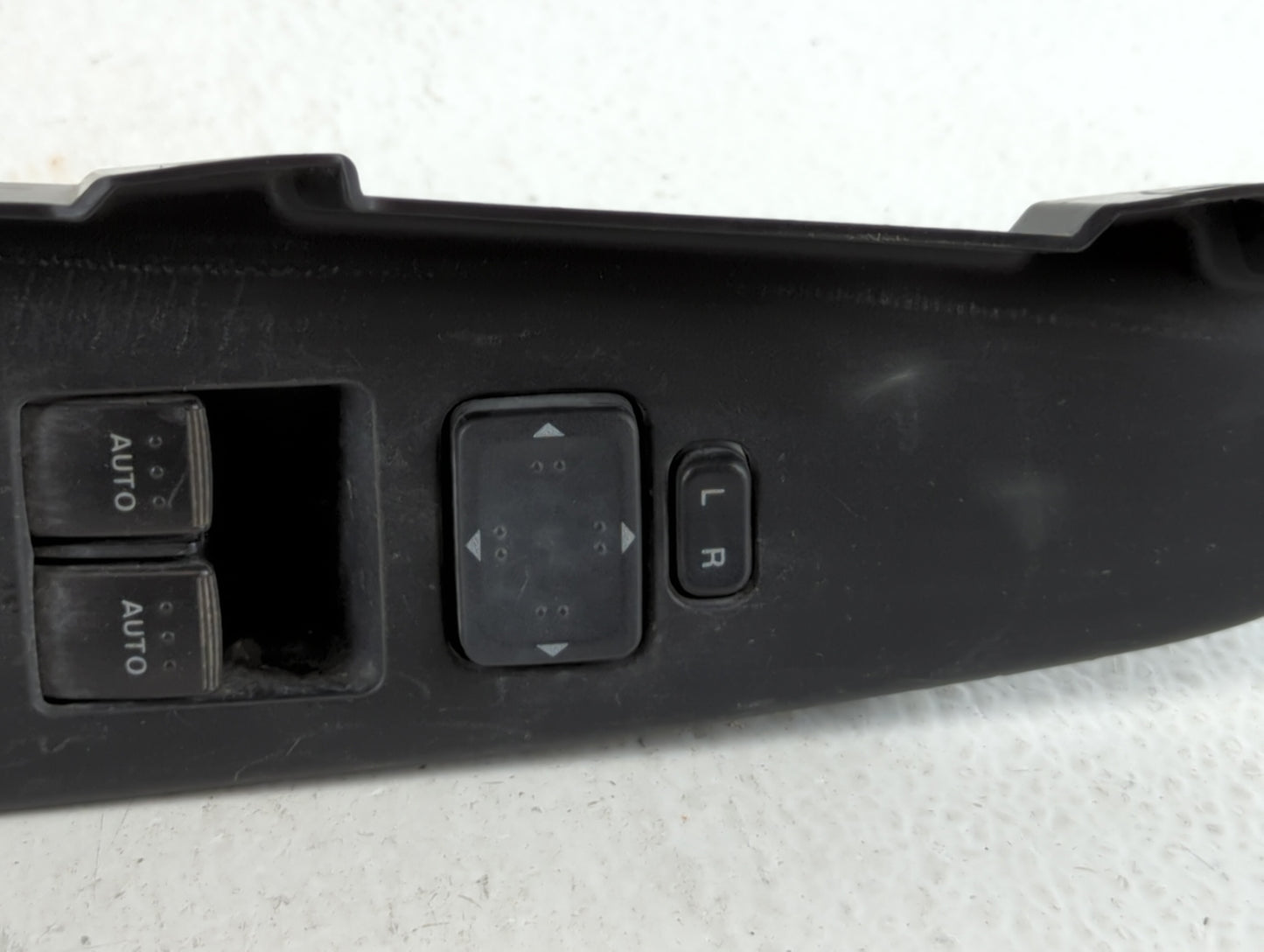 2005-2018 Volkswagen Jetta Master Power Window Switch Replacement Driver Side Left P/N:8022071 EG21 SW 450 Fits OEM Used Auto Parts - Oemusedautoparts1.com