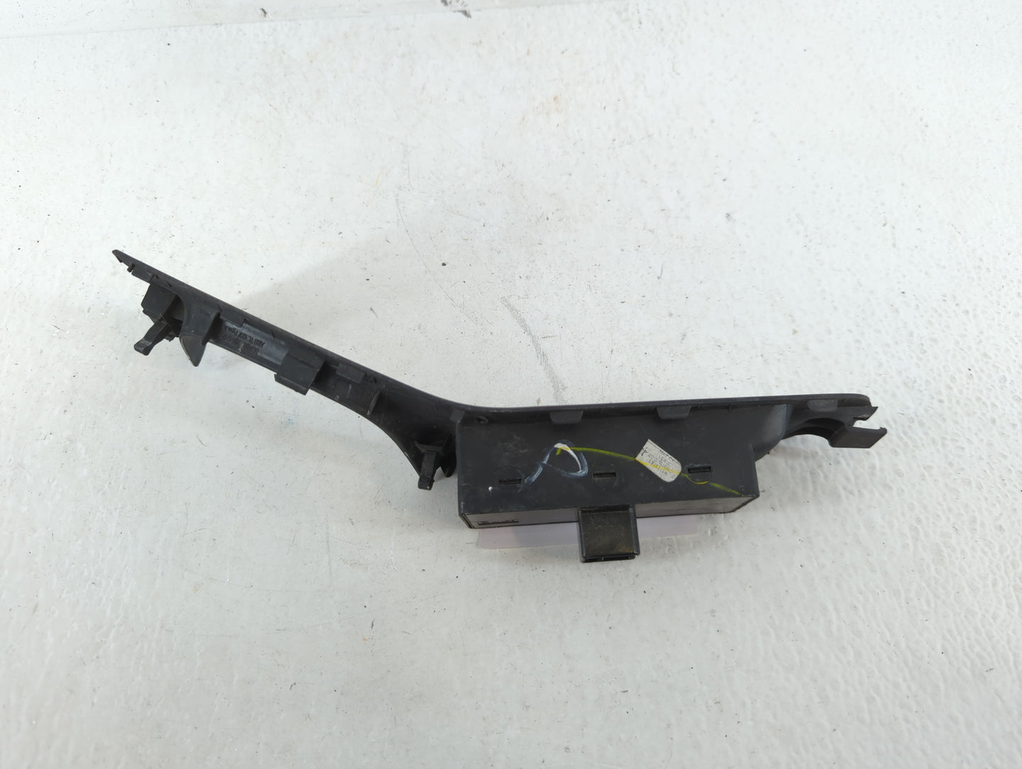 2005-2018 Volkswagen Jetta Master Power Window Switch Replacement Driver Side Left Fits OEM Used Auto Parts - Oemusedautoparts1.com