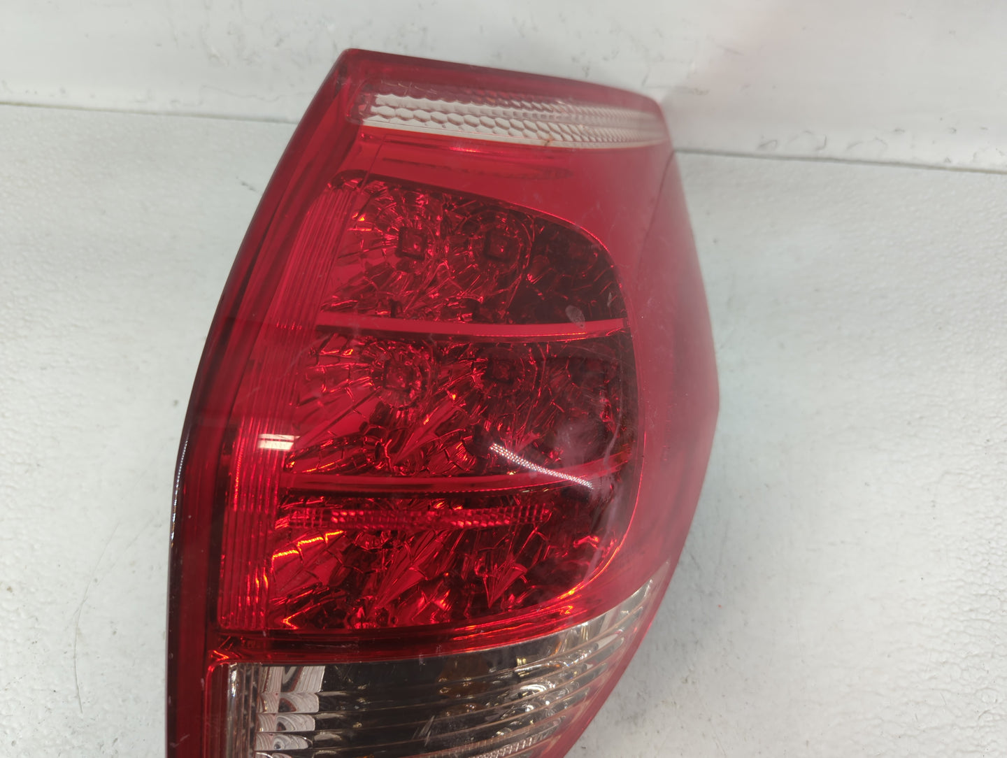 2017-2020 Nissan Rogue Tail Light Assembly Driver Left OEM Fits Fits 2017 2018 2019 2020 OEM Used Auto Parts - Oemusedautoparts1.com