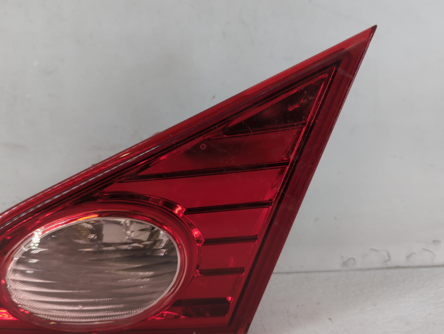 2009-2010 Nissan Murano Tail Light Assembly Driver Left OEM P/N:23266 Fits Fits 2009 2010 OEM Used Auto Parts - Oemusedautoparts1.com