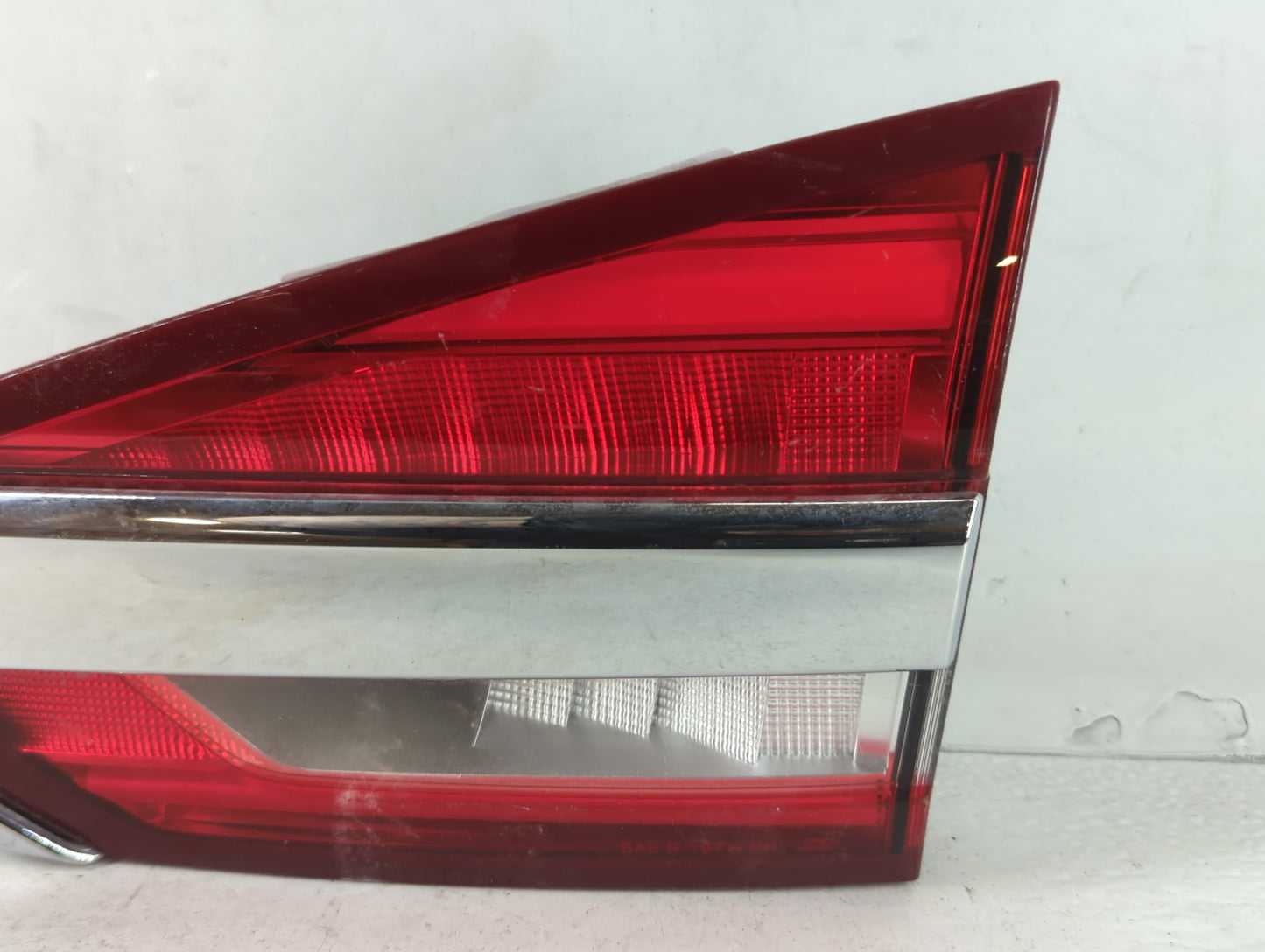 2019-2020 Ford Fusion Tail Light Assembly Passenger Right OEM P/N:KS73-13A602-AD F00HTF408407 Fits Fits 2019 2020 OEM Used Auto Parts - Oemusedautoparts1.com