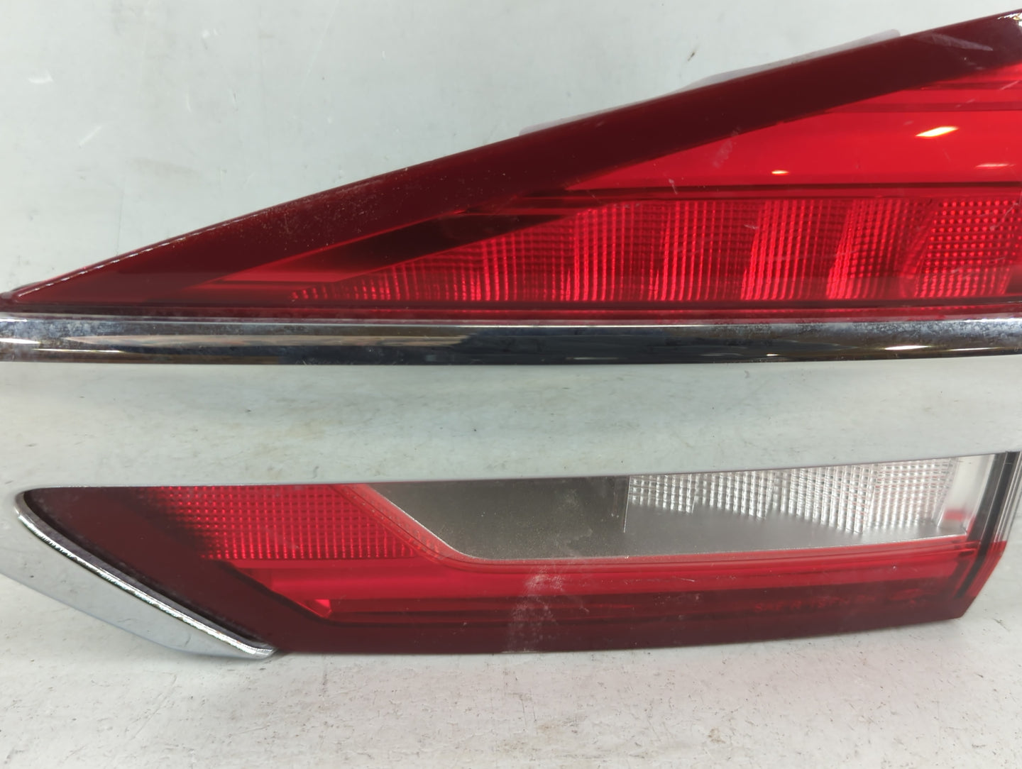 2019-2020 Ford Fusion Tail Light Assembly Passenger Right OEM P/N:KS73-13A602-AD F00HTF408407 Fits Fits 2019 2020 OEM Used Auto Parts - Oemusedautoparts1.com