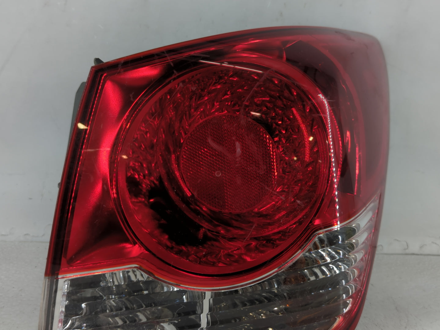 2011-2016 Chevrolet Cruze Tail Light Assembly Passenger Right OEM Fits Fits 2011 2012 2013 2014 2015 2016 OEM Used Auto Parts - Oemusedautoparts1.com