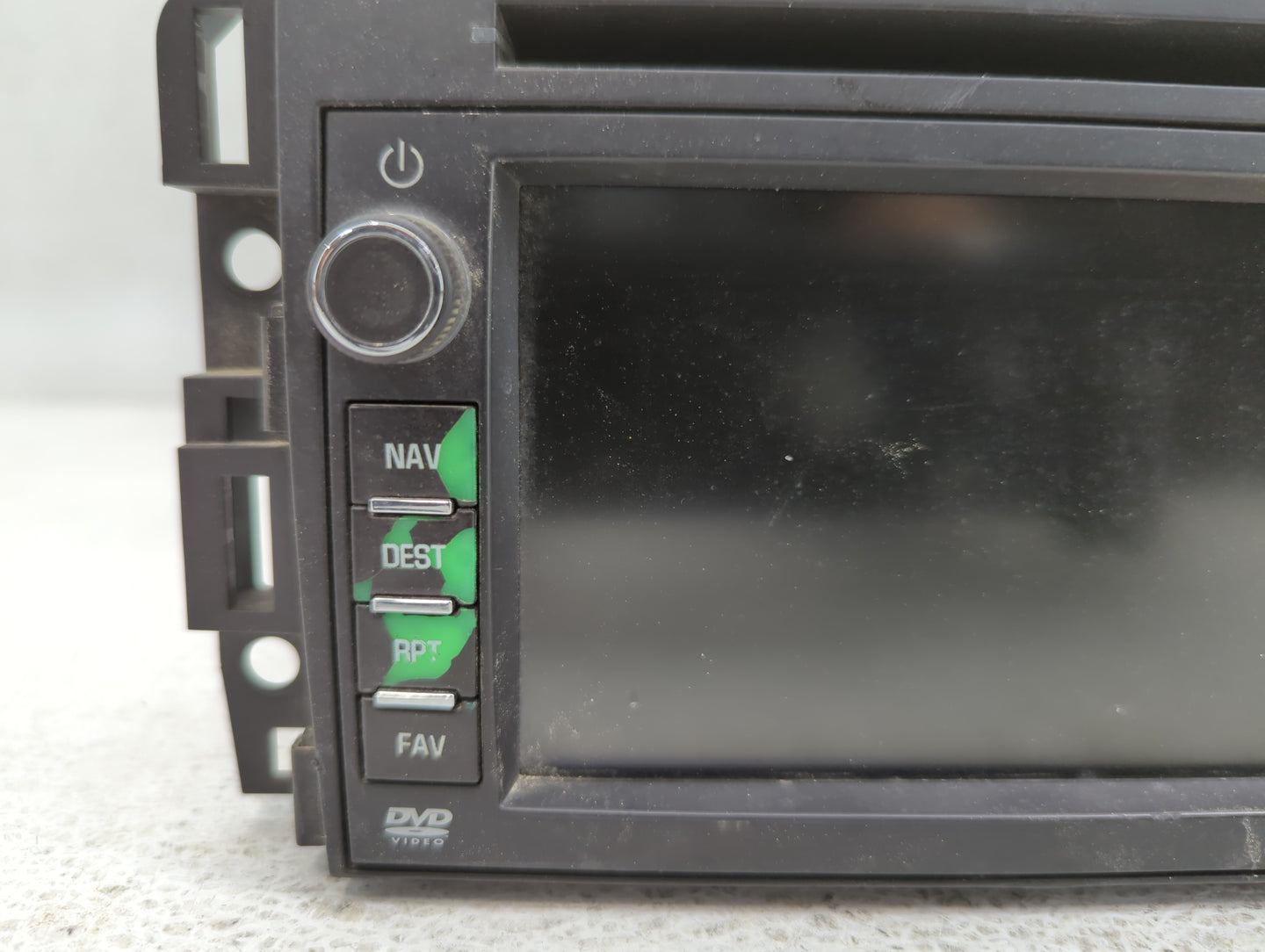 2010-2012 Buick Enclave Radio AM FM Cd Player Receiver Replacement P/N:22884233 Fits Fits 2010 2011 2012 OEM Used Auto Parts - Oemusedautoparts1.com