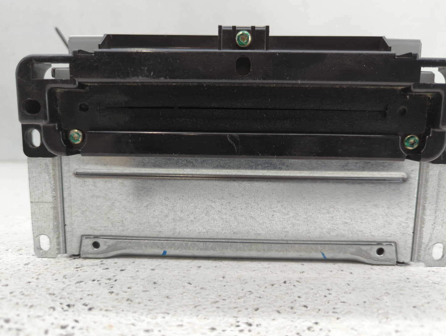 2018-2020 Dodge Journey Radio AM FM Cd Player Receiver Replacement P/N:P68209665AE Fits Fits 2018 2019 2020 OEM Used Auto Parts - Oemusedautoparts1.com
