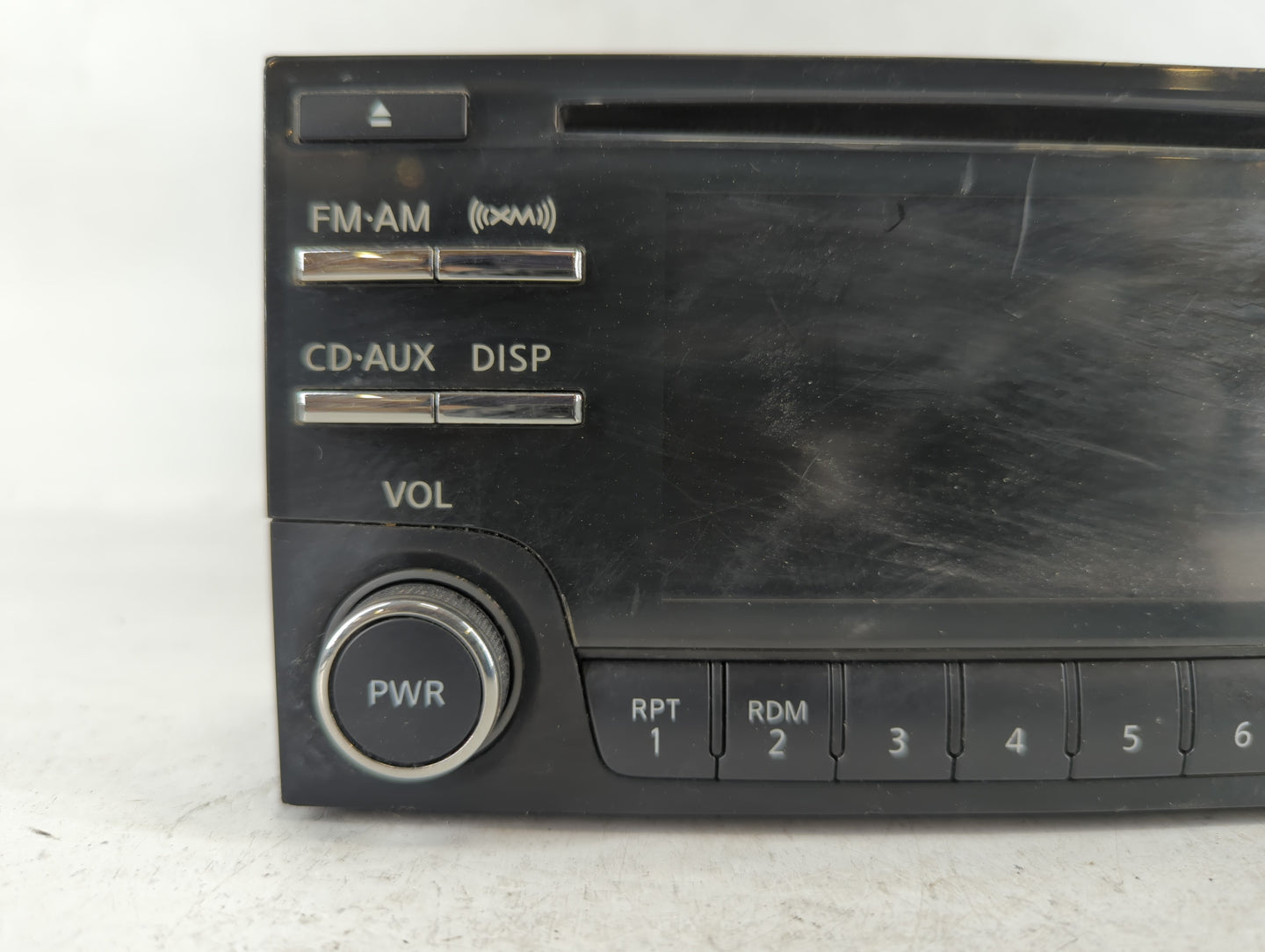 2012-2015 Nissan Rogue Radio AM FM Cd Player Receiver Replacement P/N:28185 1VX2A Fits Fits 2012 2013 2014 2015 OEM Used Auto Parts - Oemusedautoparts1.com