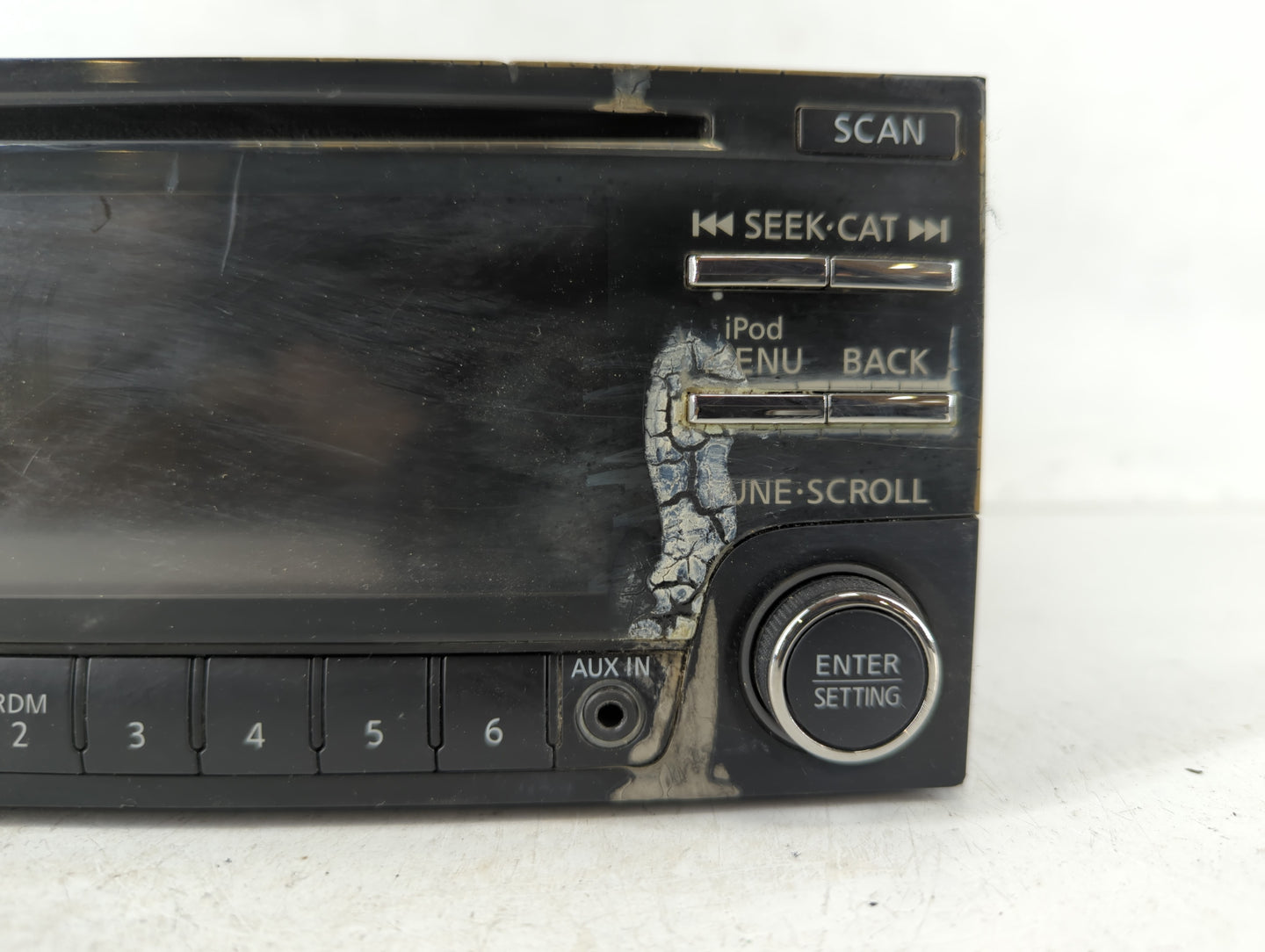 2012-2015 Nissan Rogue Radio AM FM Cd Player Receiver Replacement P/N:28185 1VX2A Fits Fits 2012 2013 2014 2015 OEM Used Auto Parts - Oemusedautoparts1.com