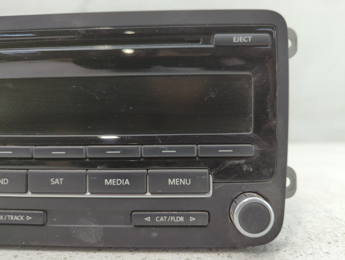 2012-2015 Volkswagen Passat Radio AM FM Cd Player Receiver Replacement P/N:1K0 035 164 F Fits Fits 2011 2012 2013 2014 2015 2016 OEM Used Auto Parts - Oemusedautoparts1.com