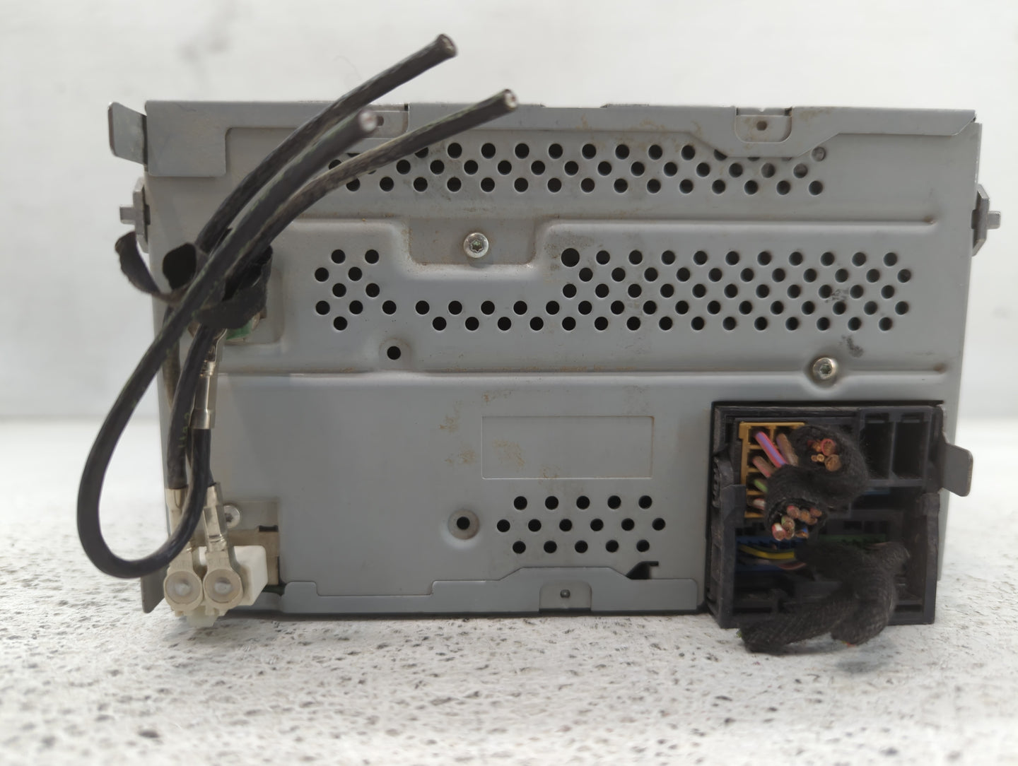 2012-2015 Volkswagen Passat Radio AM FM Cd Player Receiver Replacement P/N:1K0 035 164 F Fits Fits 2011 2012 2013 2014 2015 2016 OEM Used Auto Parts - Oemusedautoparts1.com