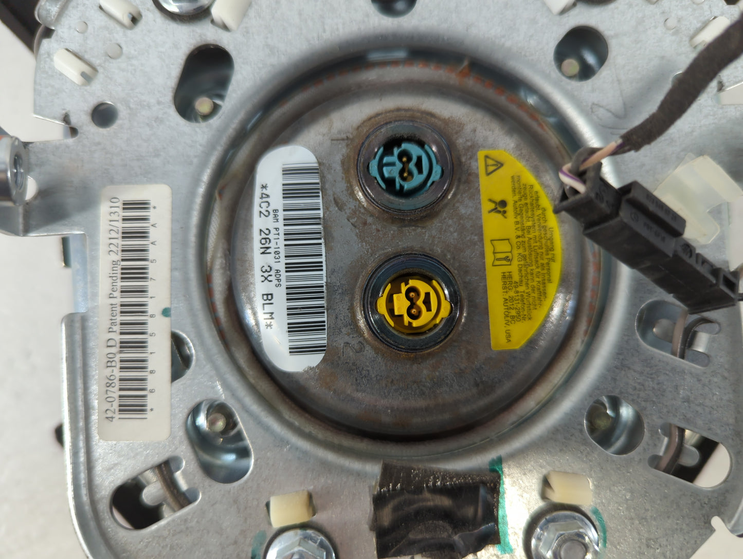 2013 Dodge Durango Air Bag Driver Left Steering Wheel Mounted P/N:BAM PT1-1031 ADPS 4C2 26N 3X BLM Fits OEM Used Auto Parts - Oemusedautoparts1.com