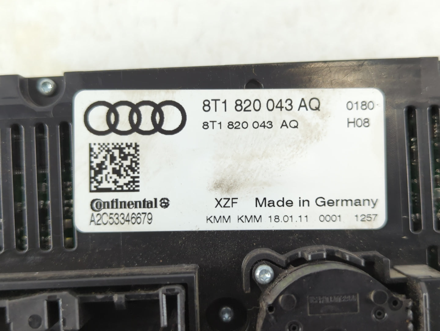 2010-2012 Audi S4 Climate Control Module Temperature AC/Heater Replacement P/N:8T1 820 043 AQ Fits OEM Used Auto Parts - Oemusedautoparts1.com