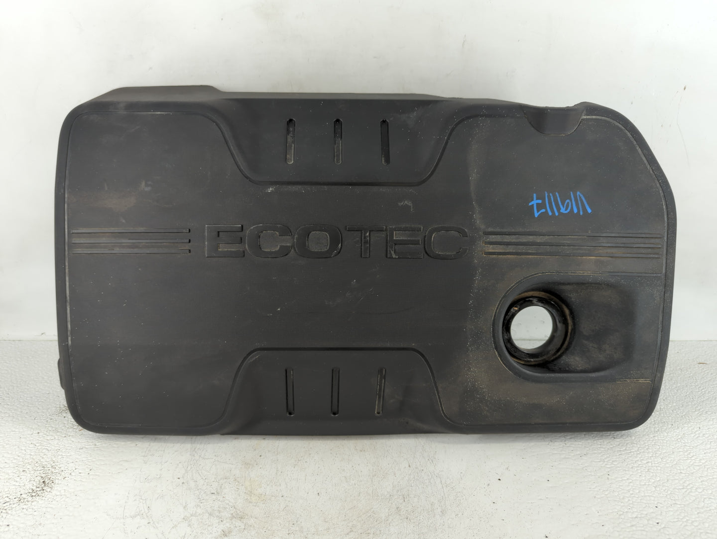 2012 Chevrolet Equinox Engine Cover - Oemusedautoparts1.com
