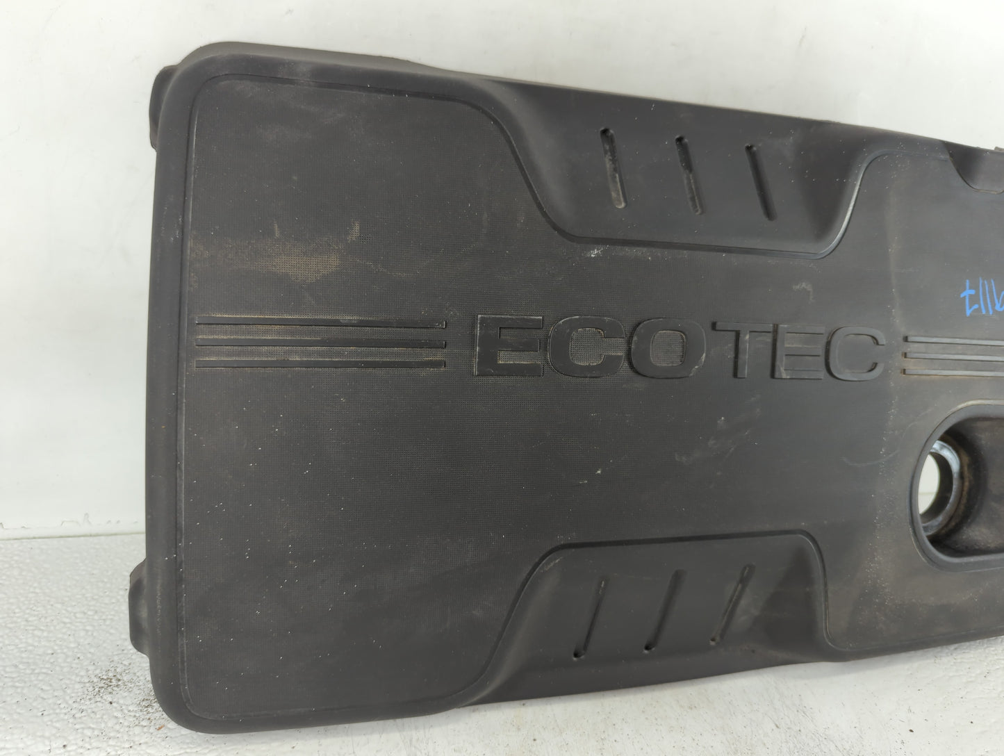2012 Chevrolet Equinox Engine Cover - Oemusedautoparts1.com