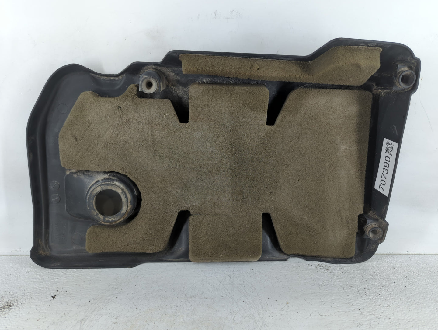 2012 Chevrolet Equinox Engine Cover - Oemusedautoparts1.com