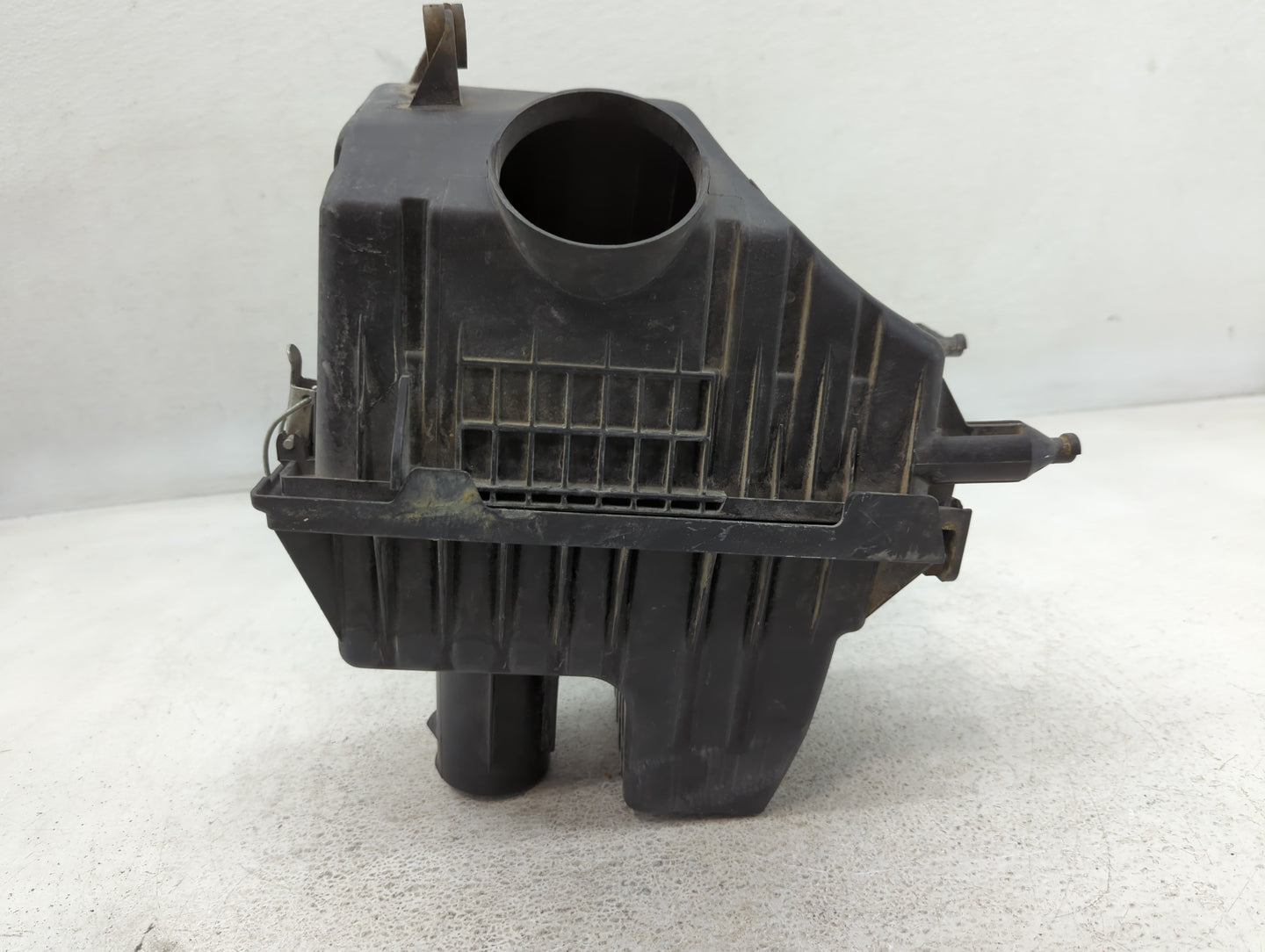 2008-2008 Ford Escape Air Cleaner Intake-duct Hose Tube - Oemusedautoparts1.com