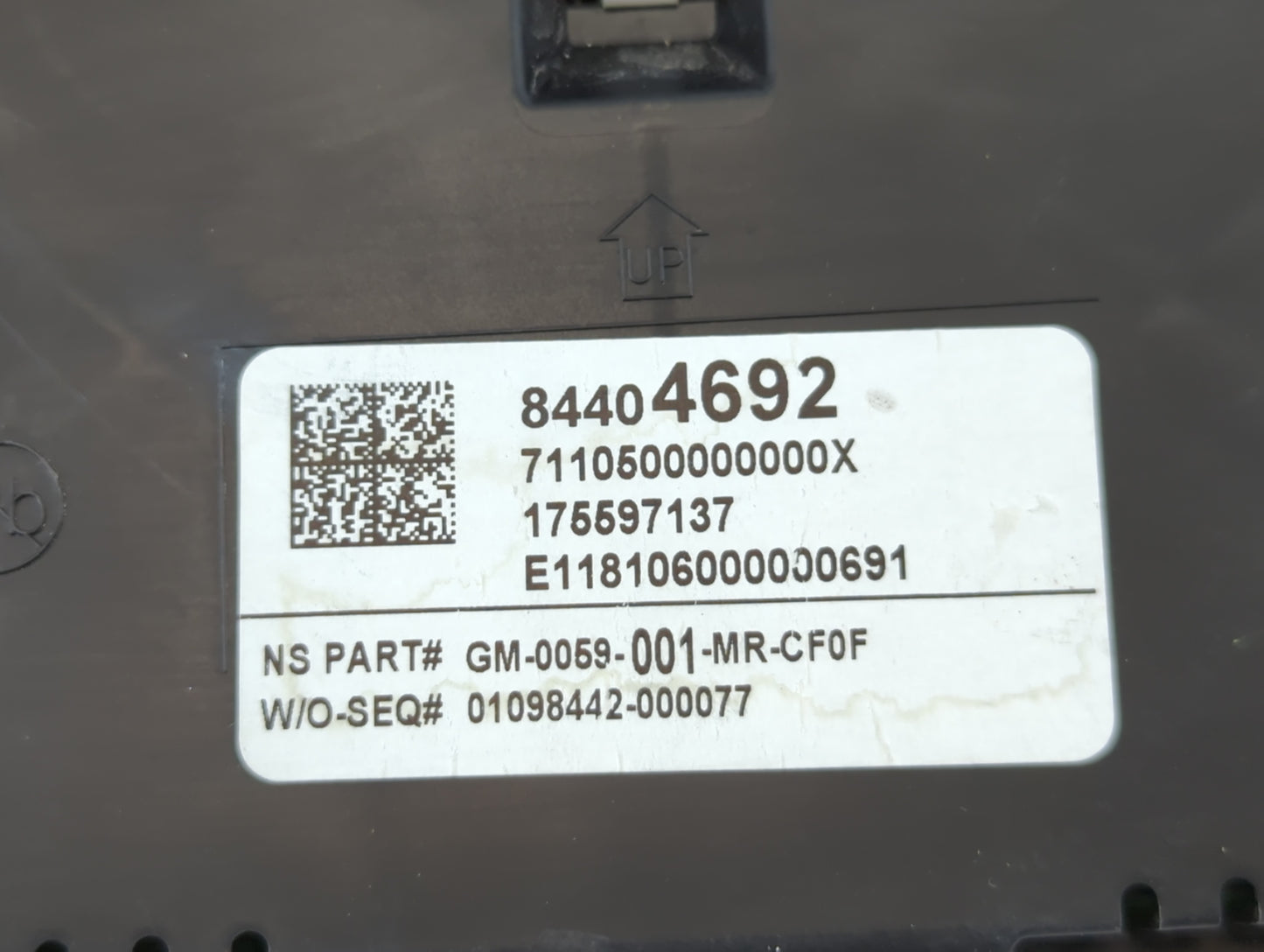 2018 Chevrolet Traverse Instrument Cluster Speedometer Gauges P/N:175597137 84404692 Fits OEM Used Auto Parts - Oemusedautoparts1.com
