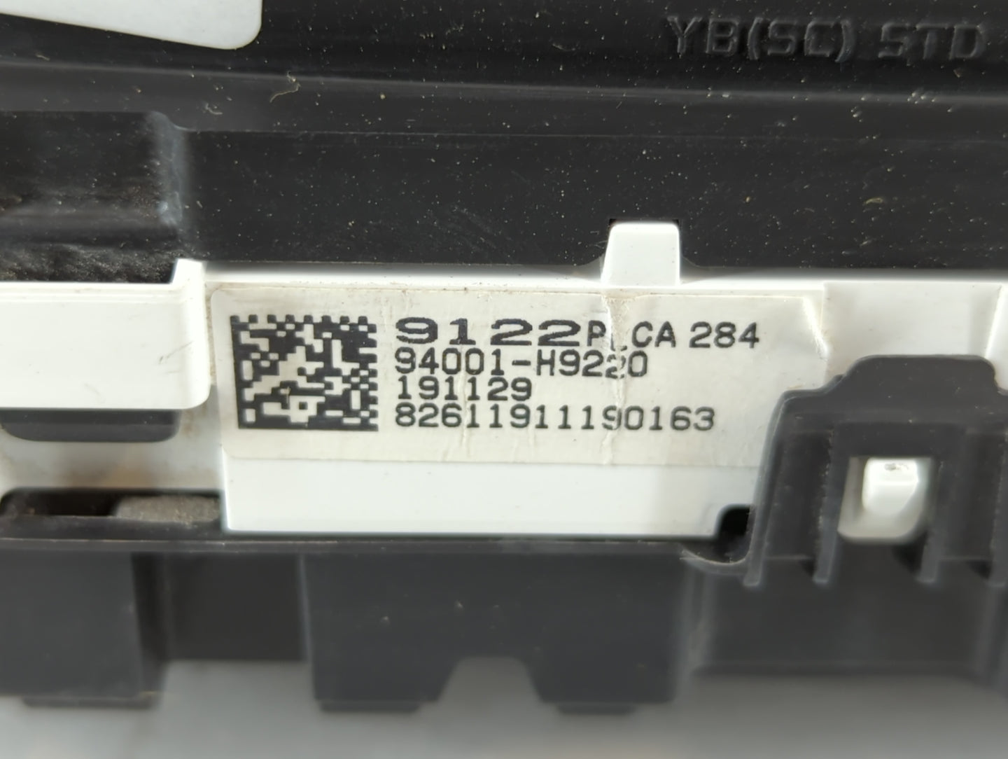2019-2020 Kia Rio Instrument Cluster Speedometer Gauges P/N:94001-H9220 Fits Fits 2019 2020 OEM Used Auto Parts - Oemusedautoparts1.com