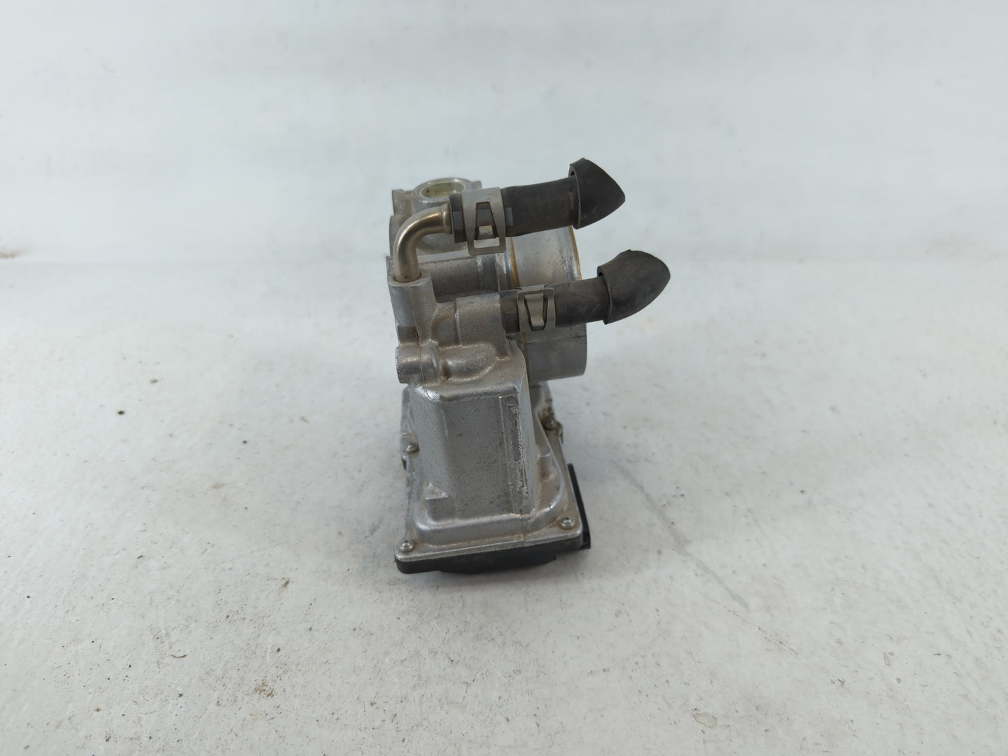 2019-2020 Nissan Altima Throttle Body P/N:4TA60 Fits Fits 2019 2020 OEM Used Auto Parts - Oemusedautoparts1.com