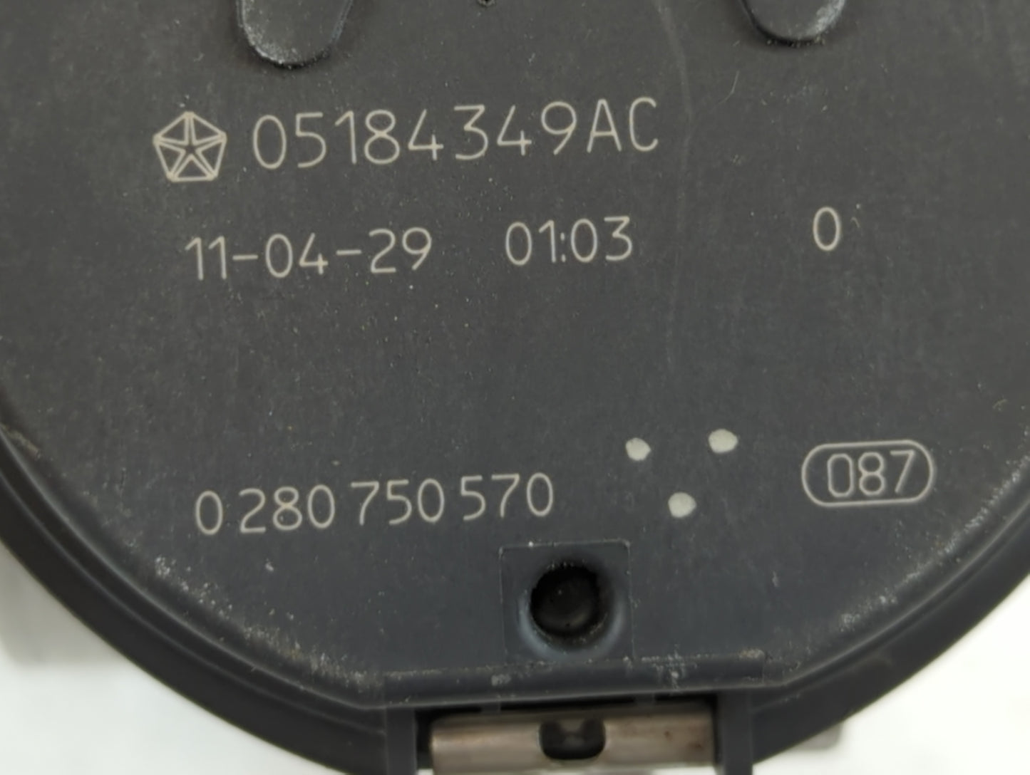 2011-2022 Chrysler 300 Throttle Body P/N:0 280 750 570 05184349AC Fits OEM Used Auto Parts - Oemusedautoparts1.com