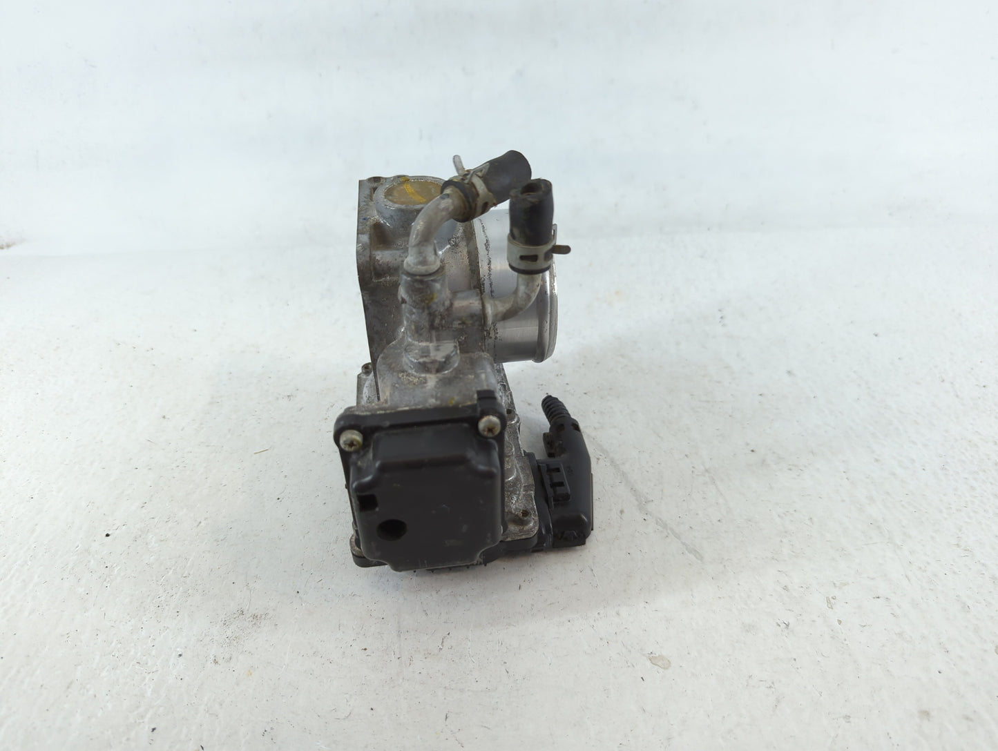 2020-2022 Honda Cr-V Throttle Body P/N:M00924 GMG9A Fits Fits 2016 2017 2018 2019 2020 2021 2022 OEM Used Auto Parts - Oemusedautoparts1.com