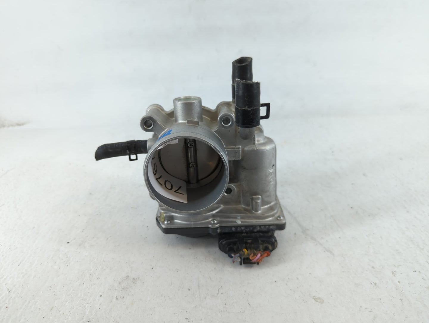 2012-2019 Kia Soul Throttle Body P/N:5302 3R28 35100-2B300 Fits Fits 2012 2013 2014 2015 2016 2017 2018 2019 OEM Used Auto Parts - Oemusedautoparts1.com