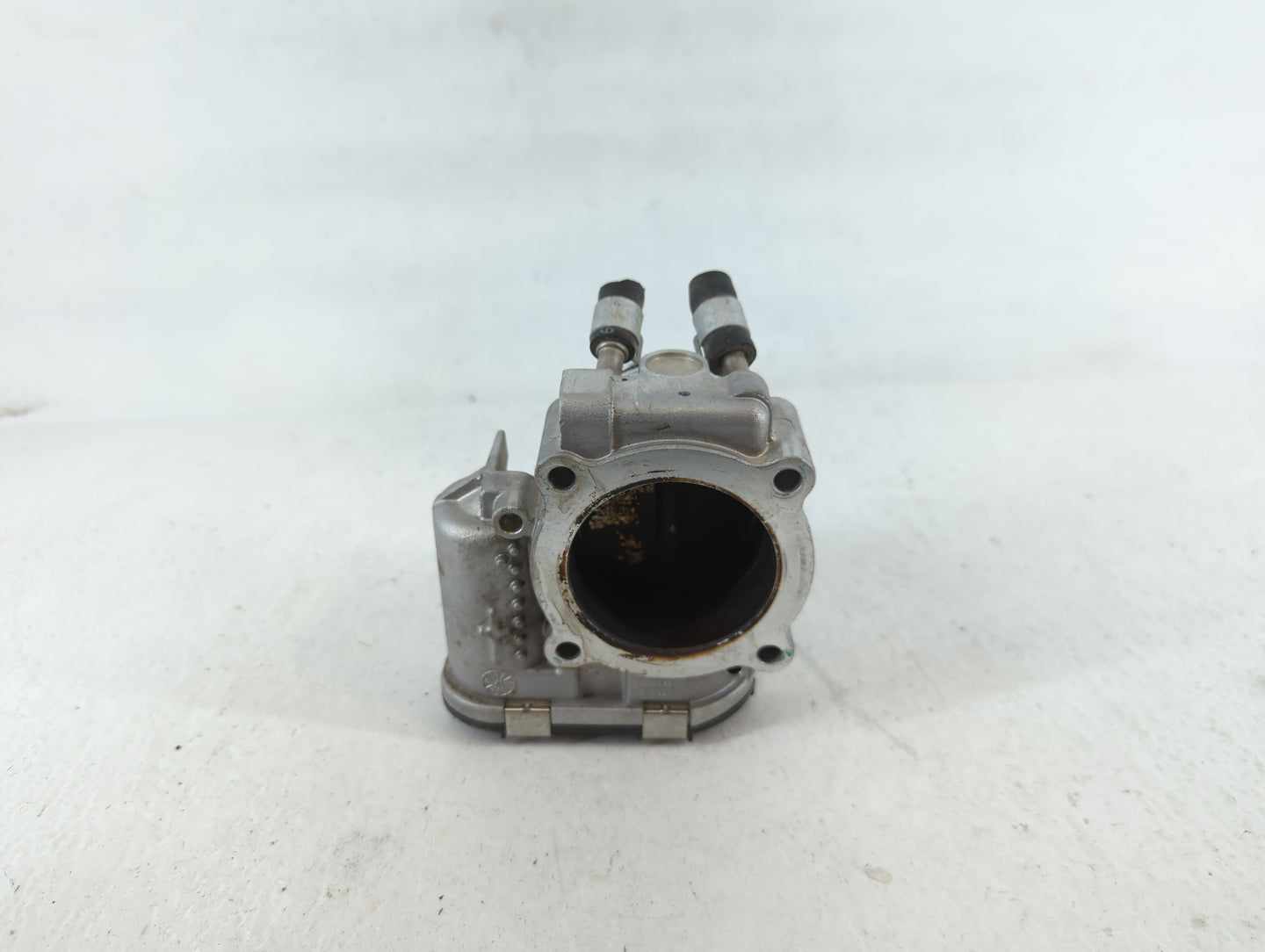 2015-2019 Hyundai Sonata Throttle Body P/N:35100-2G610 Fits Fits 2015 2016 2017 2018 2019 2020 2021 OEM Used Auto Parts - Oemusedautoparts1.com