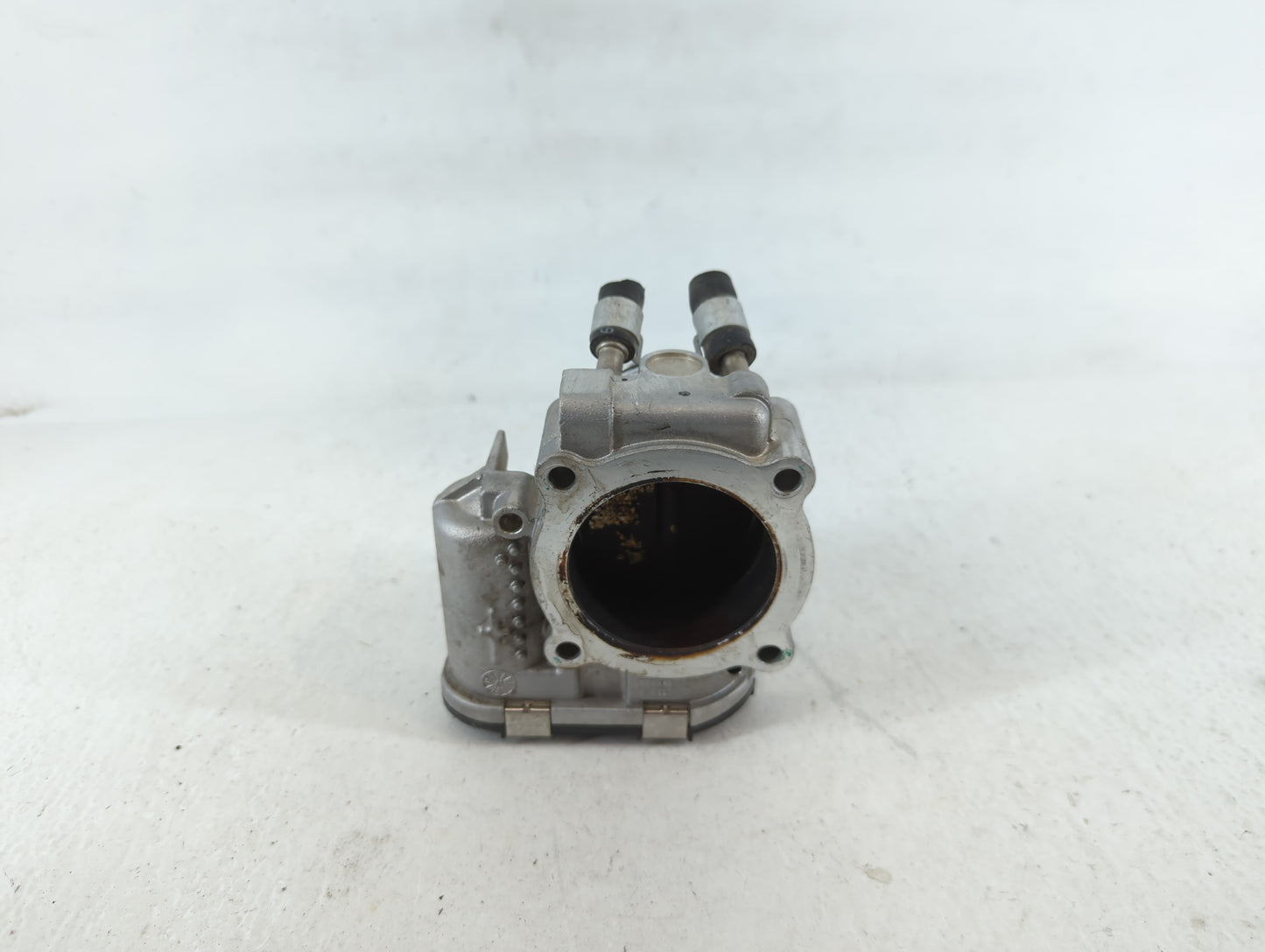 2015-2019 Hyundai Sonata Throttle Body P/N:35100-2G610 Fits Fits 2015 2016 2017 2018 2019 2020 2021 OEM Used Auto Parts - Oemusedautoparts1.com