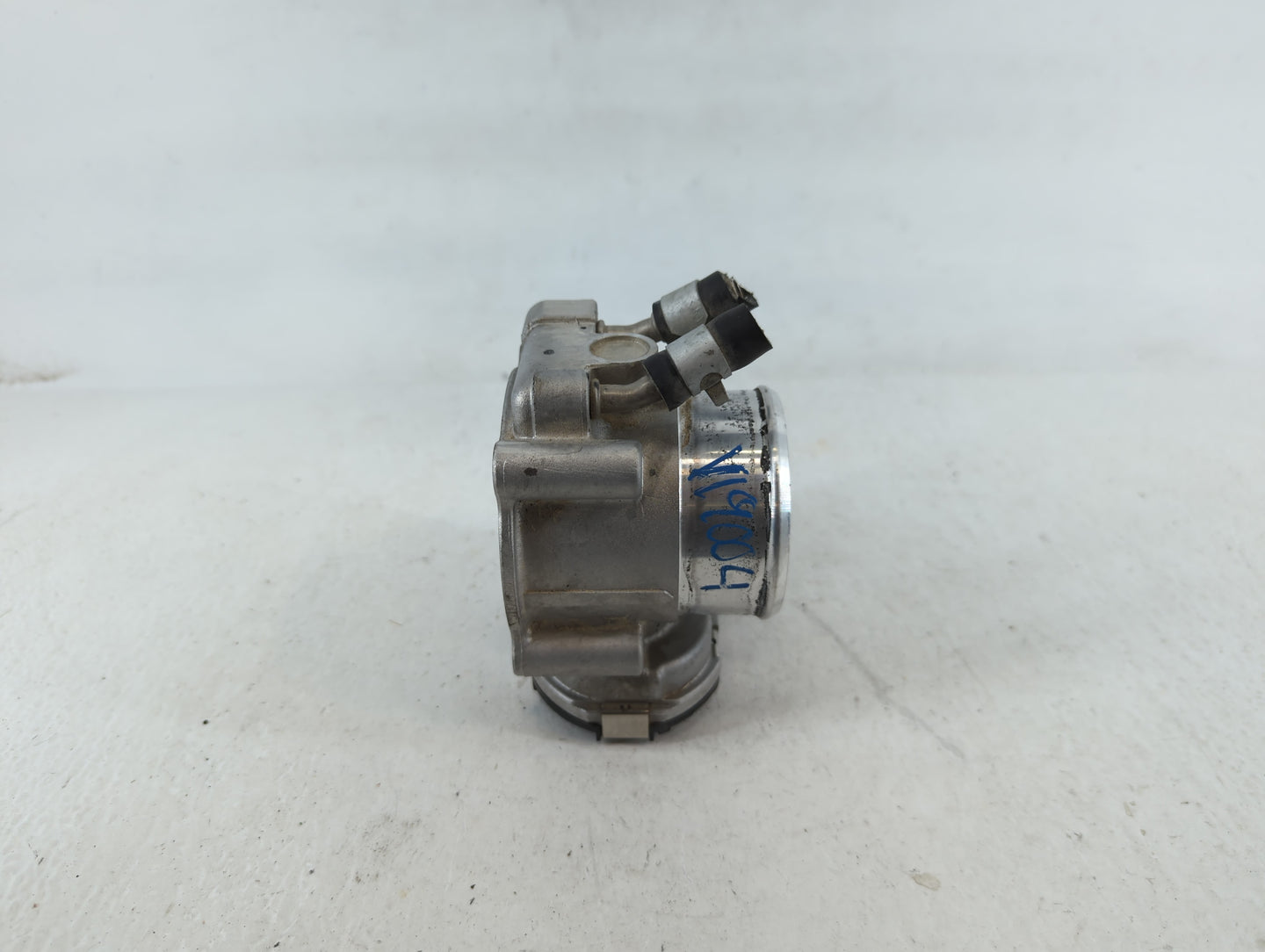 2015-2019 Hyundai Sonata Throttle Body P/N:35100-2G610 Fits Fits 2015 2016 2017 2018 2019 2020 2021 OEM Used Auto Parts - Oemusedautoparts1.com