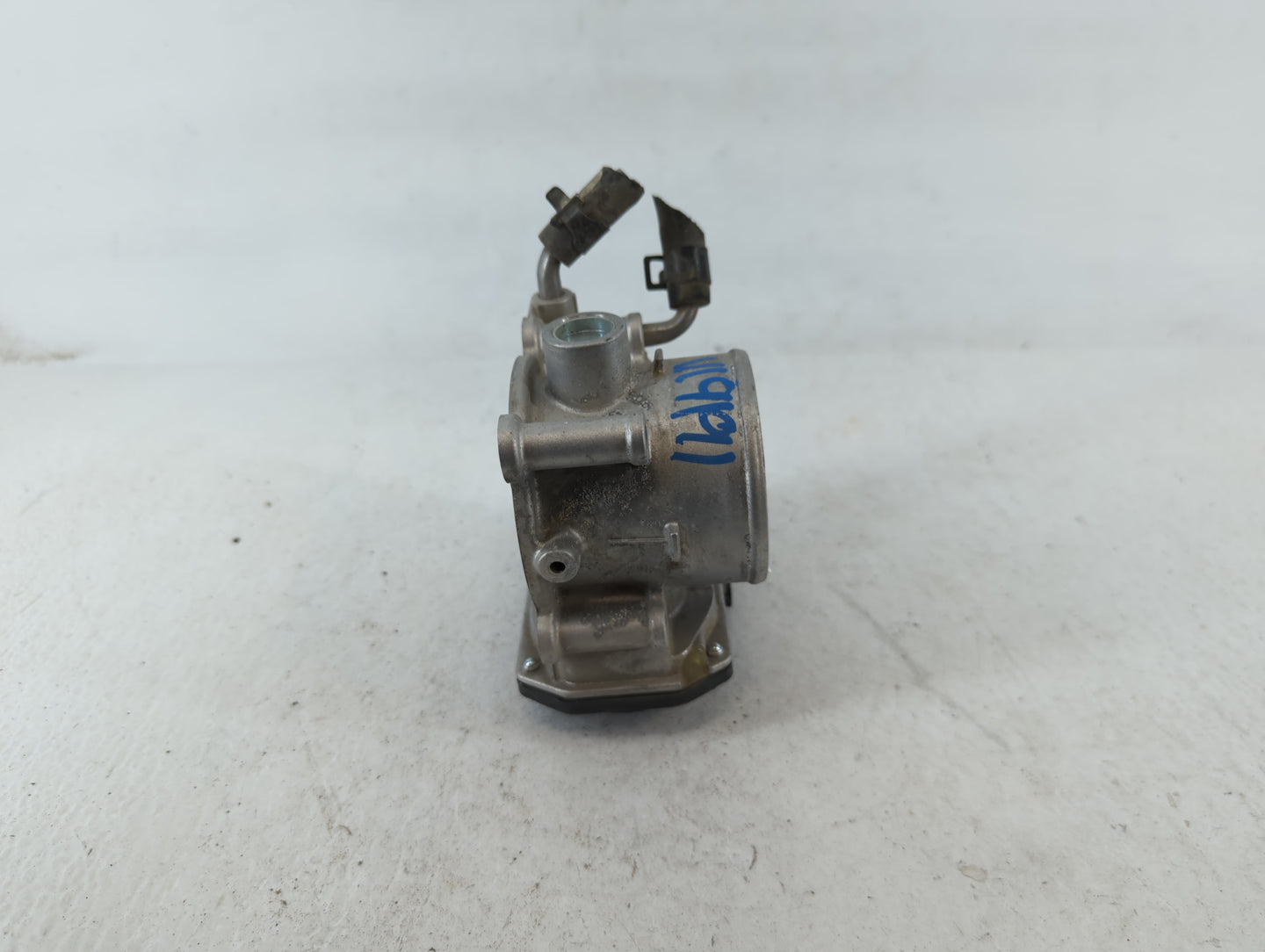 2011-2020 Hyundai Elantra Throttle Body P/N:35100-2E000 Fits Fits 2011 2012 2013 2014 2015 2016 2017 2018 2019 2020 2021 OEM Used Auto Parts - Oemusedautoparts1.com