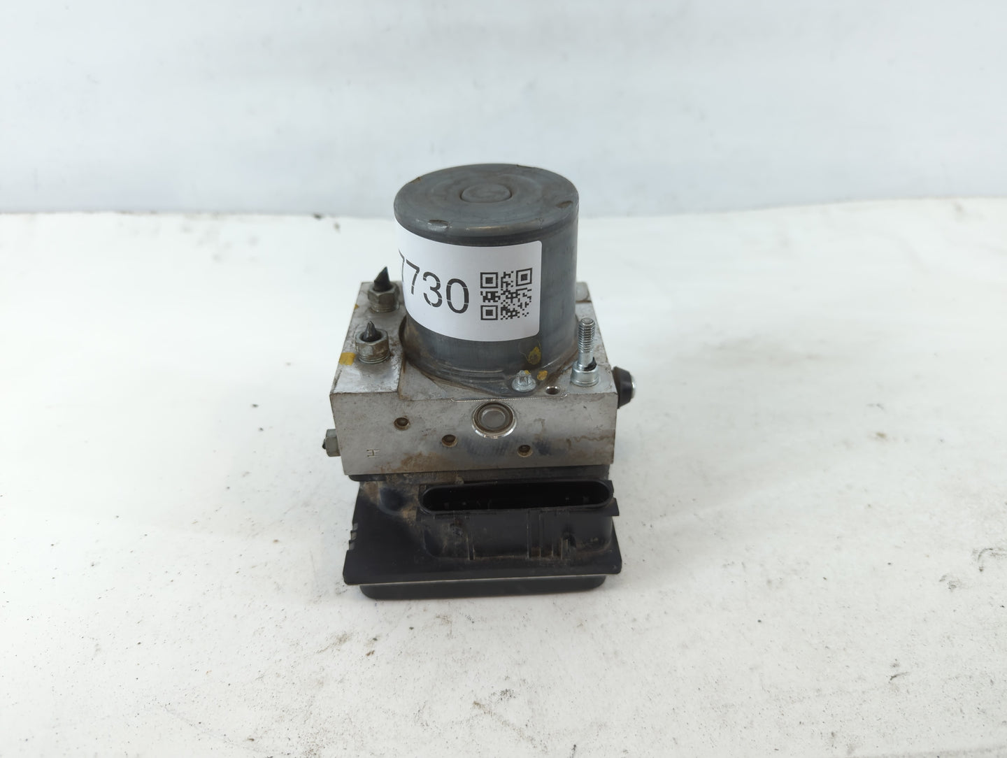2012 Nissan Sentra ABS Pump Control Module Replacement P/N:0 265 251 613 AB Fits OEM Used Auto Parts - Oemusedautoparts1.com