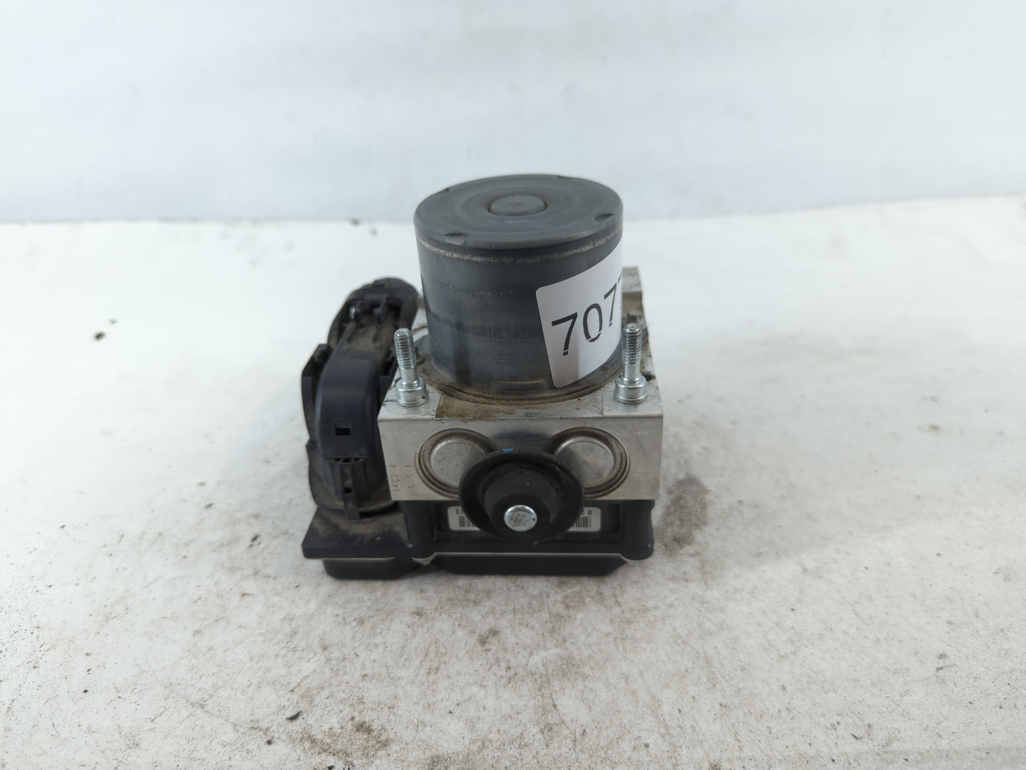 2012-2017 Fiat 500 ABS Pump Control Module Replacement P/N:6807325A 0 265 252 587 AA Fits Fits 2012 2013 2014 2015 2016 2017 OEM Used Auto Parts - Oemusedautoparts1.com